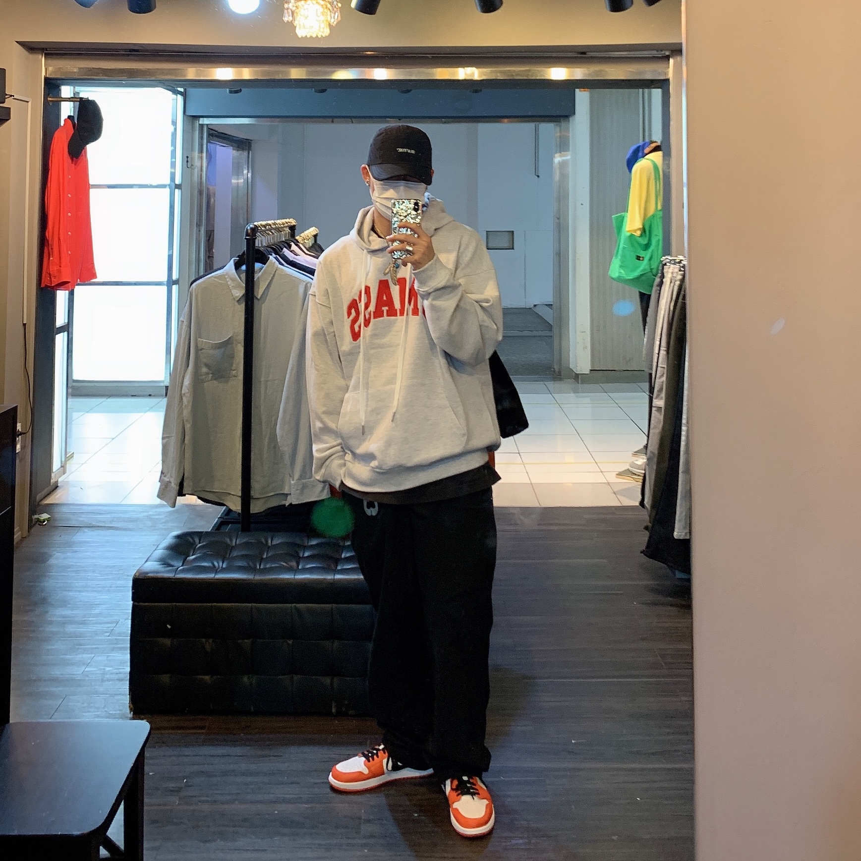 Jordan 1 Low OG Starfish 착용 스타일 - 4