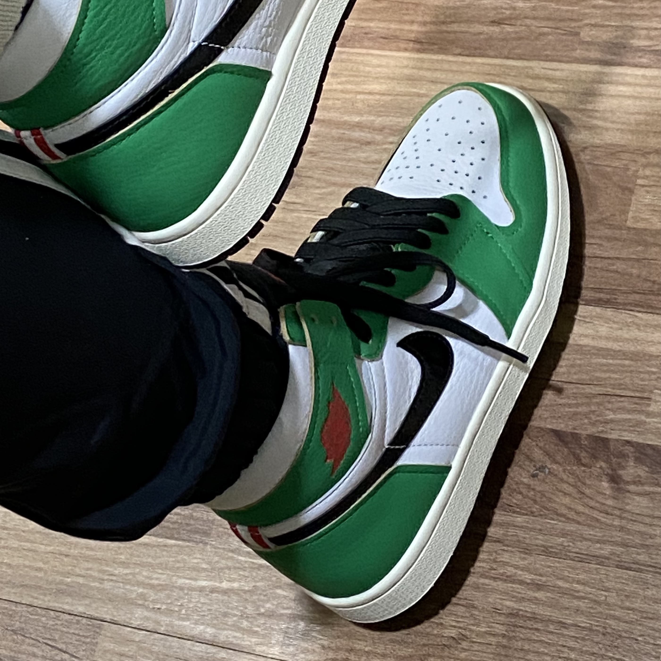 (W) Jordan 1 Retro High OG Lucky Green 착용 스타일