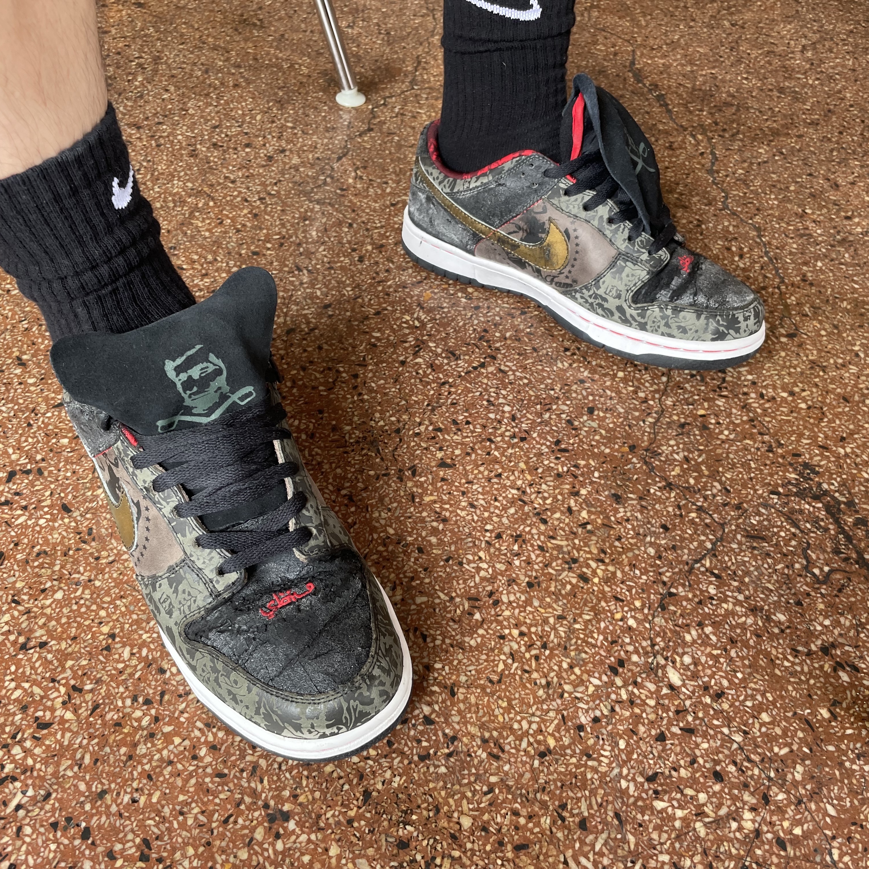 Nike x SBTG Dunk SB Low, Supreme Washed Chino Twill Camp Cap Black 착용 스타일 - 2