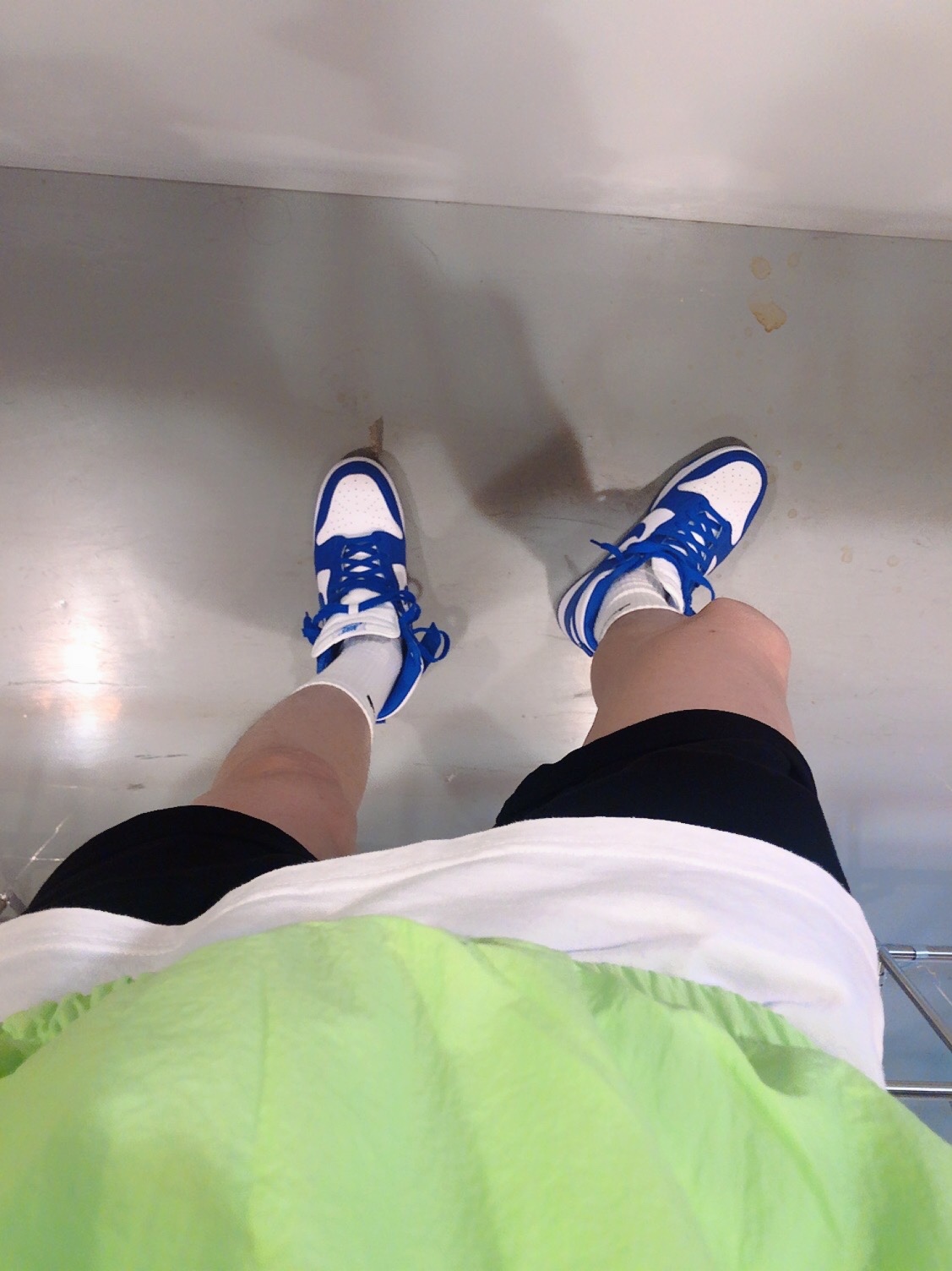 Nike Dunk High Retro Game Royal 착용 스타일 - 3