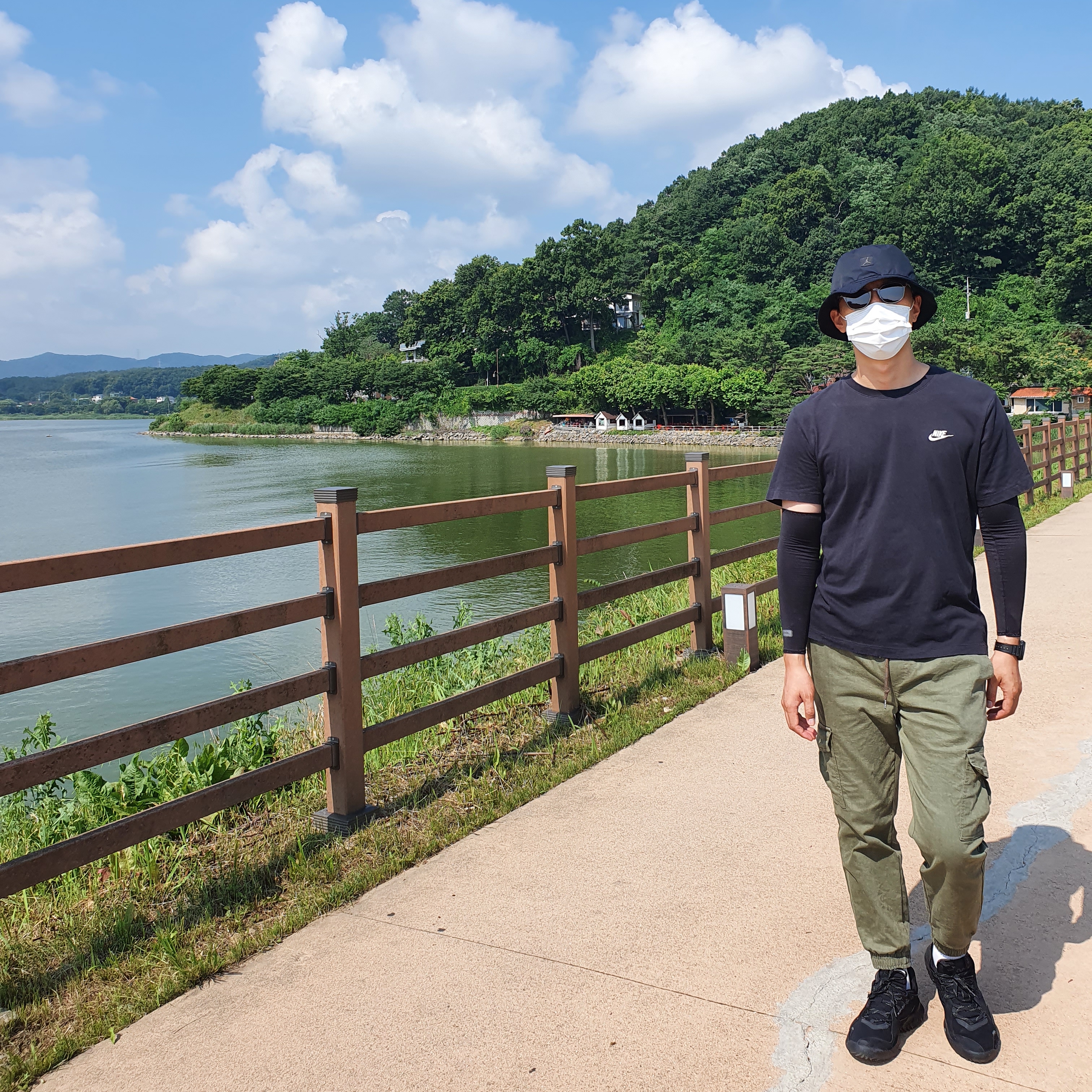 Jordan Delta Black Anthracite, Jordan Jumpman Washed Bucket Hat Black 착용 스타일
