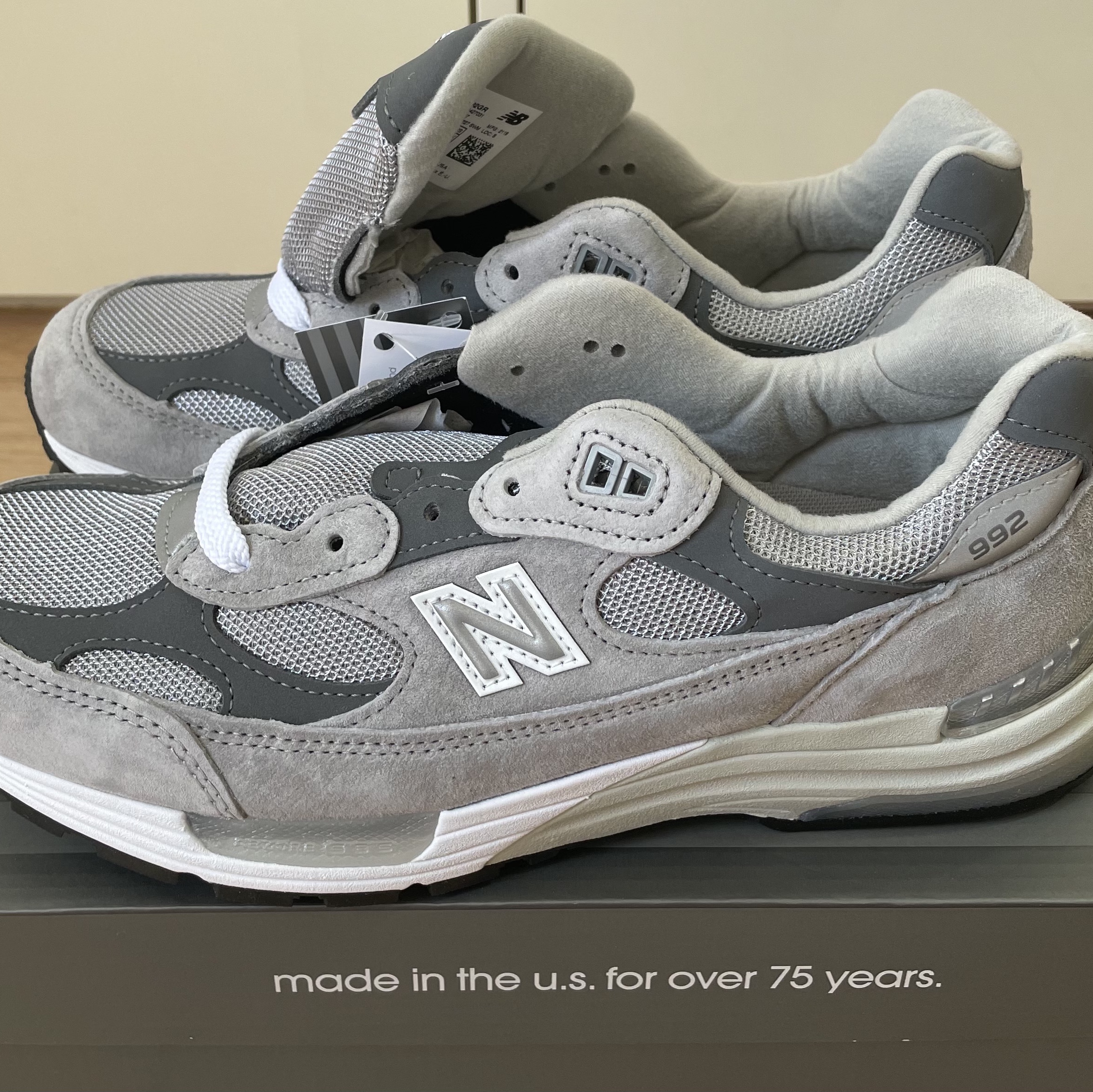 New Balance 992 Made in USA Grey - D Standard 착용 스타일