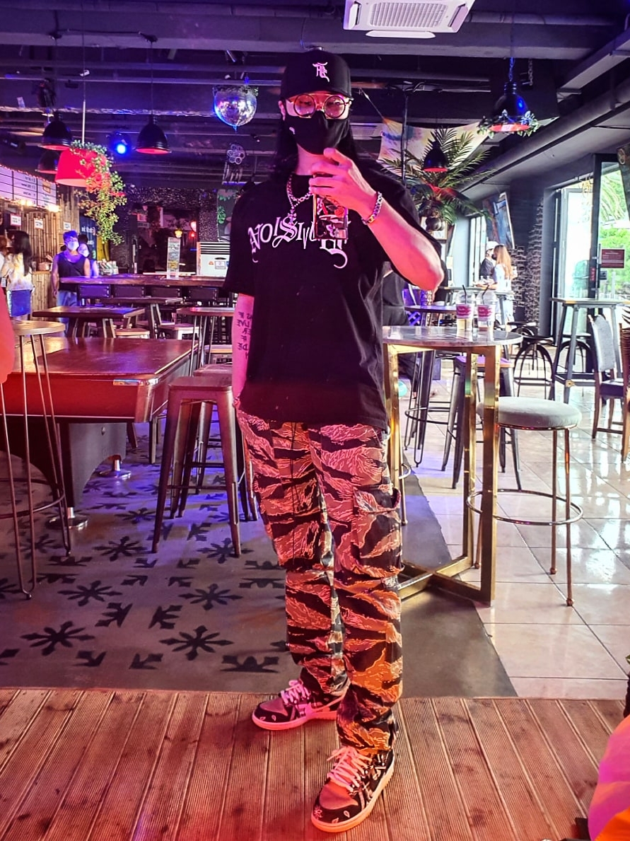 Nike x Travis Scott SB Dunk Low 착용 스타일