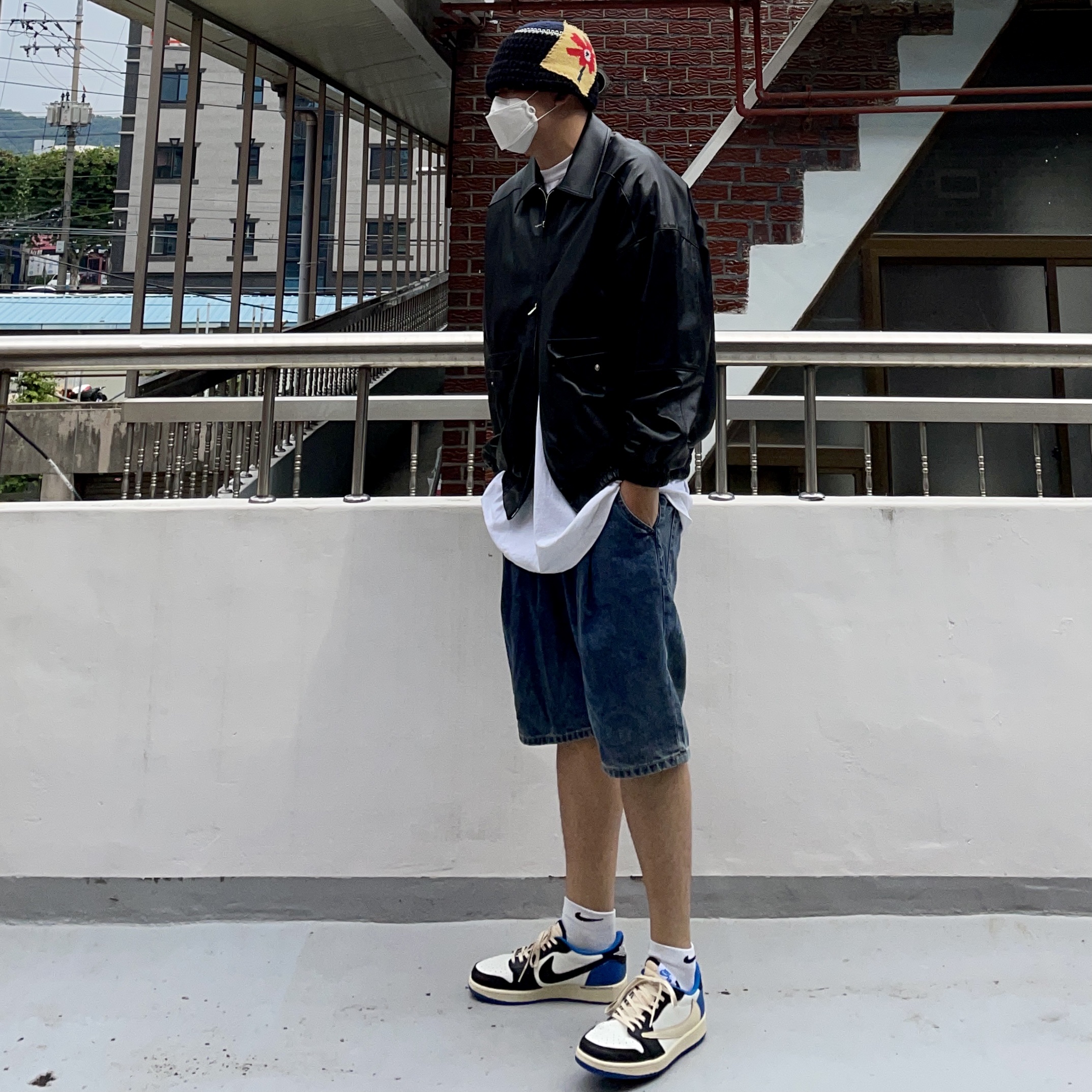 Jordan 1 x Travis Scott x Fragment Retro Low OG SP Military Blue 착용 스타일