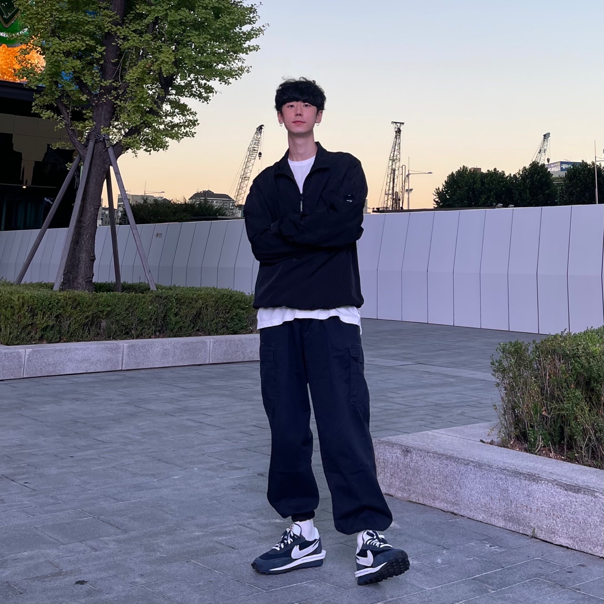 Nike x Sacai x Fragment LDWaffle Blackened Blue 착용 스타일