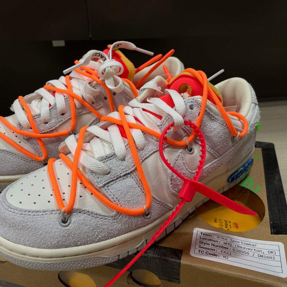 Nike x Off-White Dunk Low The 50 - Lot 31, Nike x Off-White Dunk Low The 50 - Lot 46 착용 스타일 - 2