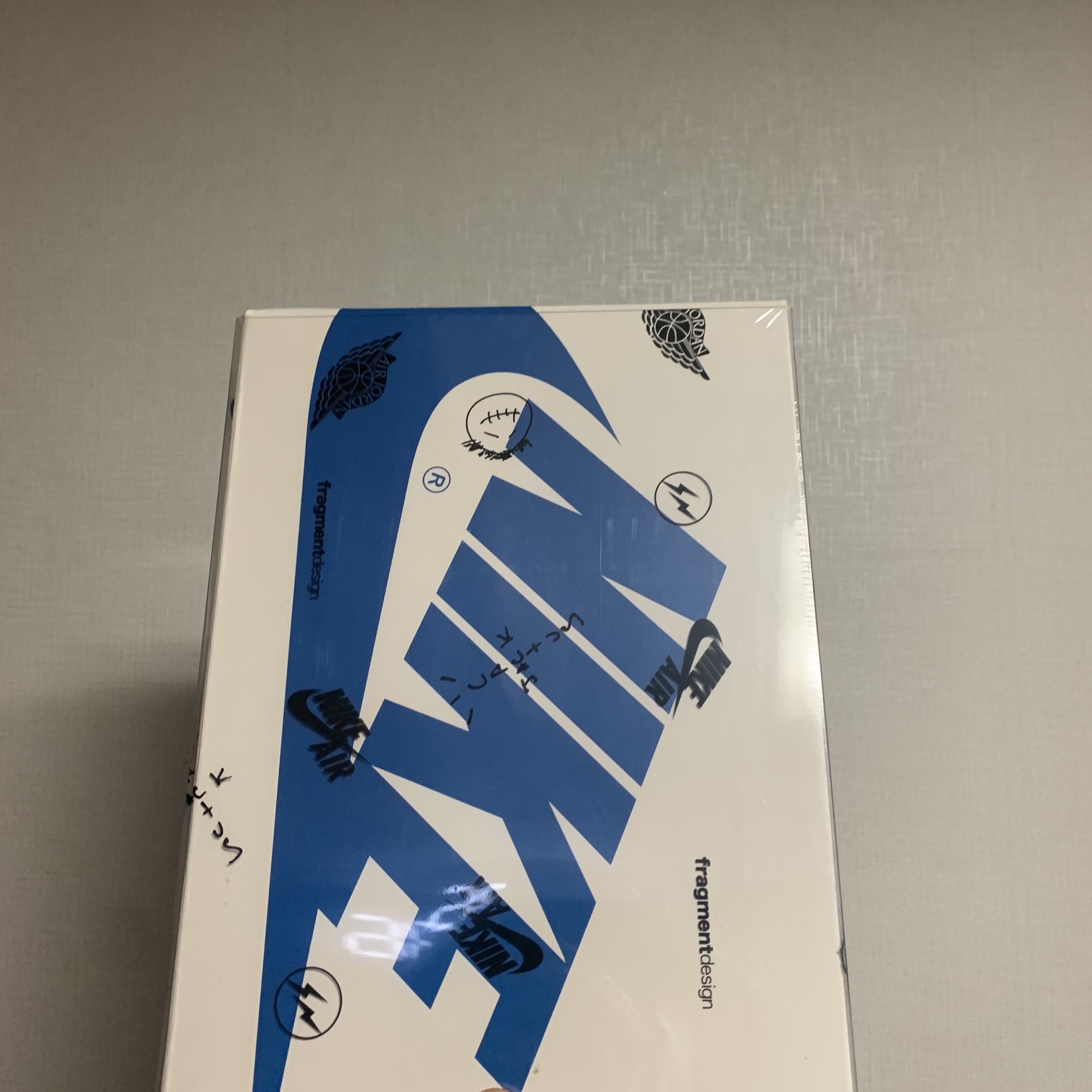 Jordan 1 x Travis Scott x Fragment Retro Low OG SP Military Blue 착용 스타일 - 3