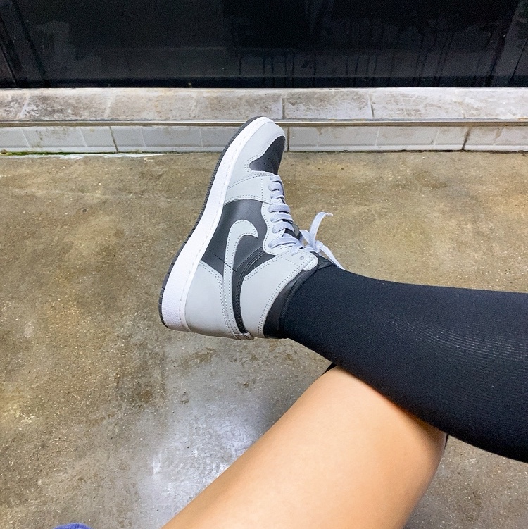 (GS) Jordan 1 Retro High OG Shadow 2.0, Jordan 1 Retro High OG Shadow 2.0 착용 스타일 - 3