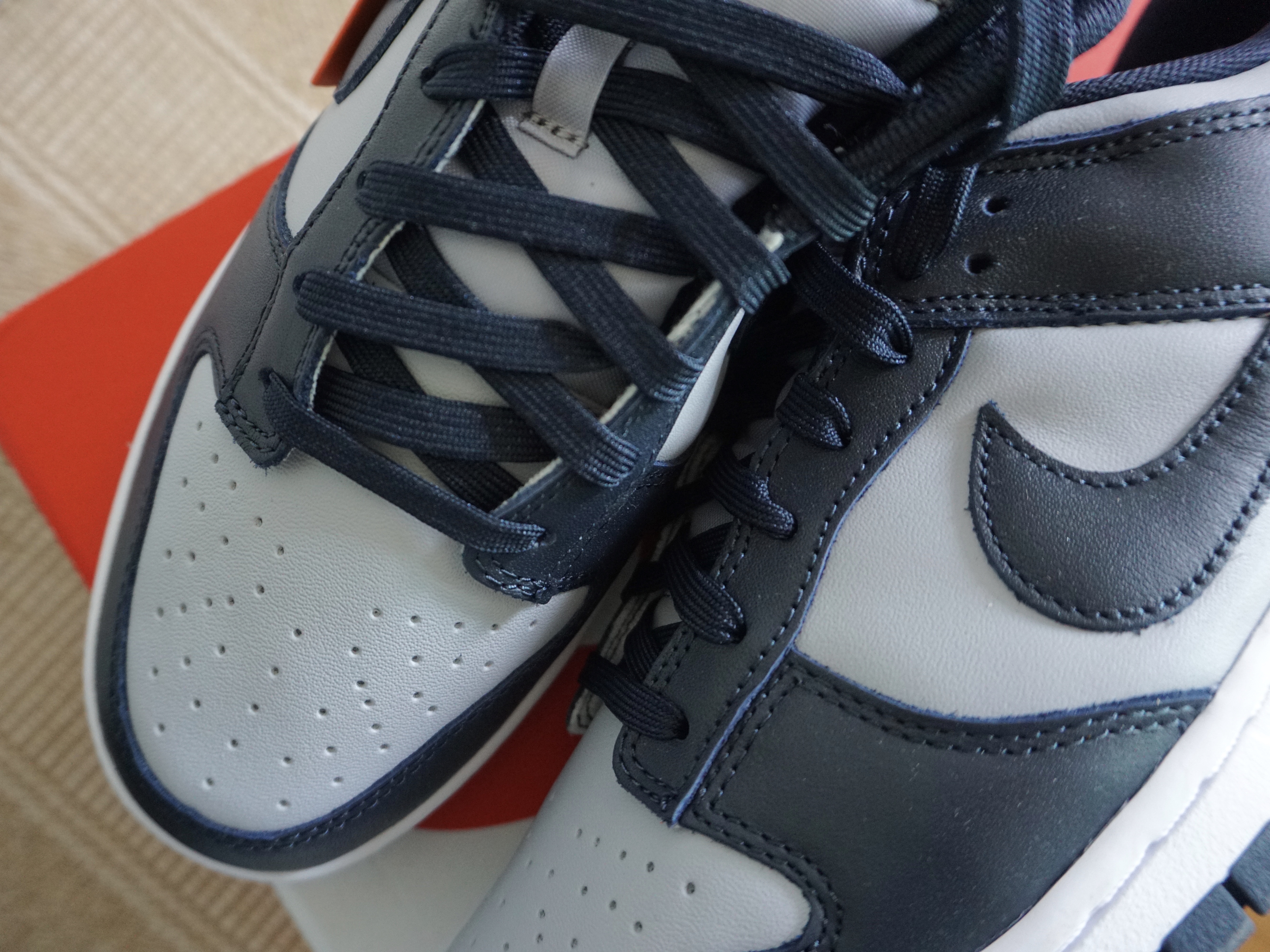 Nike Dunk Low Retro Championship Grey 착용 스타일 - 2
