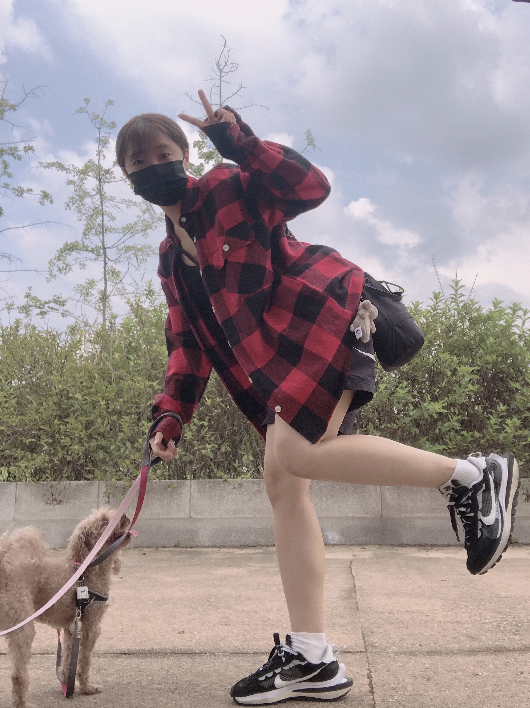 Nike x Sacai VaporWaffle Black White, Nike x Stussy Water Shorts Off Noir 착용 스타일