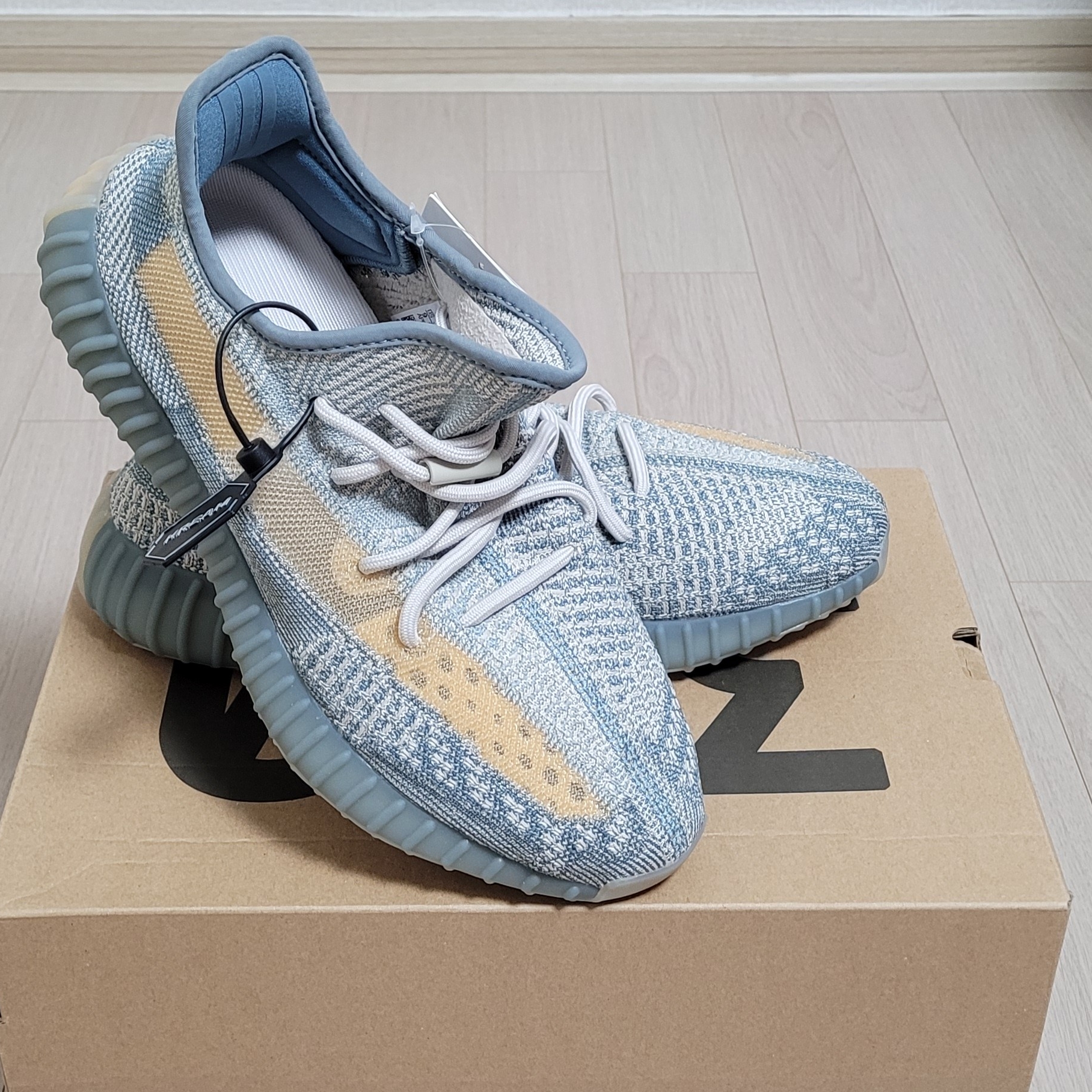 Adidas Yeezy Boost 350 V2 Israfil 착용 스타일 - 2