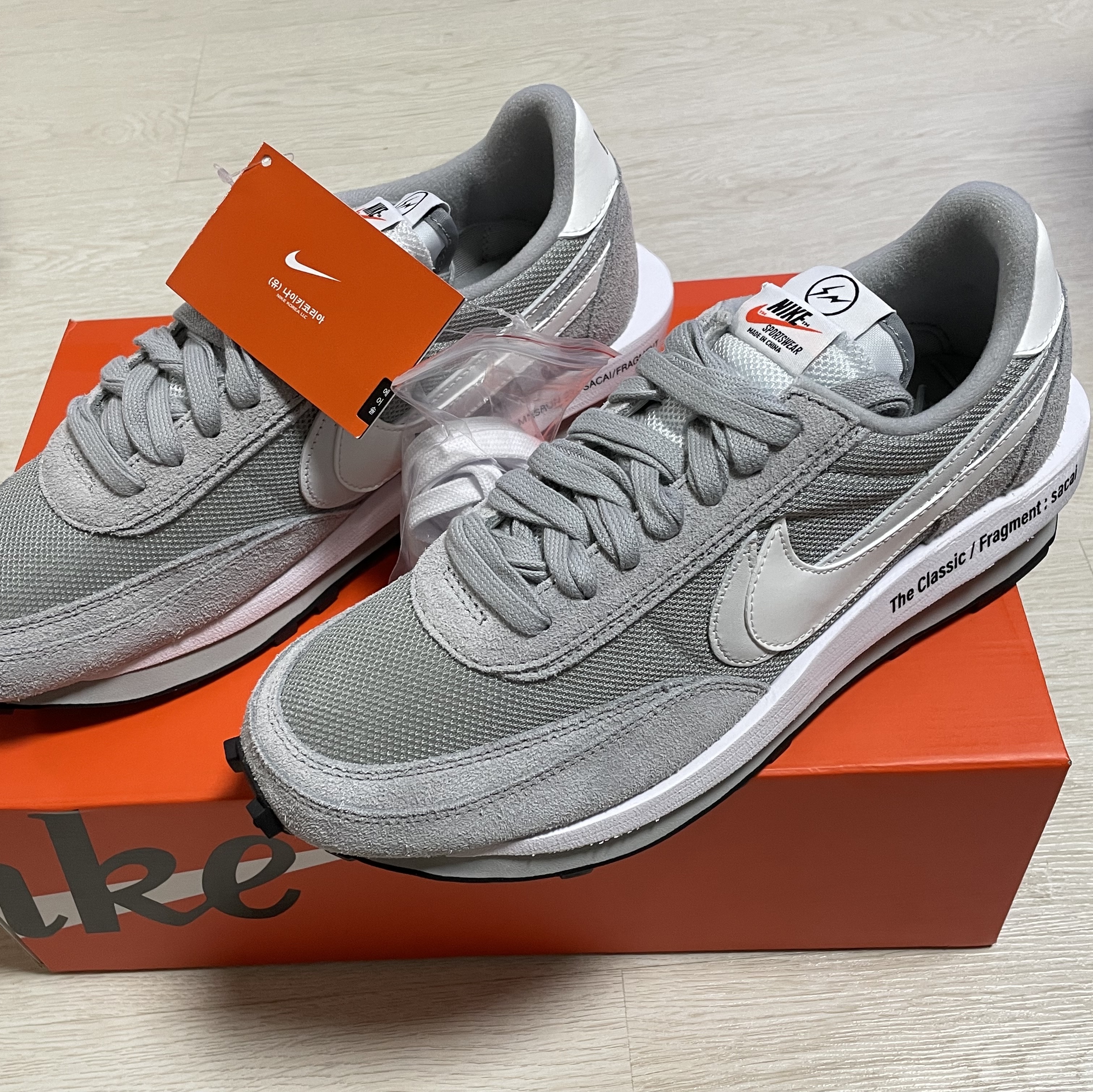 Nike x Sacai x Fragment LDWaffle Light Smoke Grey 착용 스타일 - 1