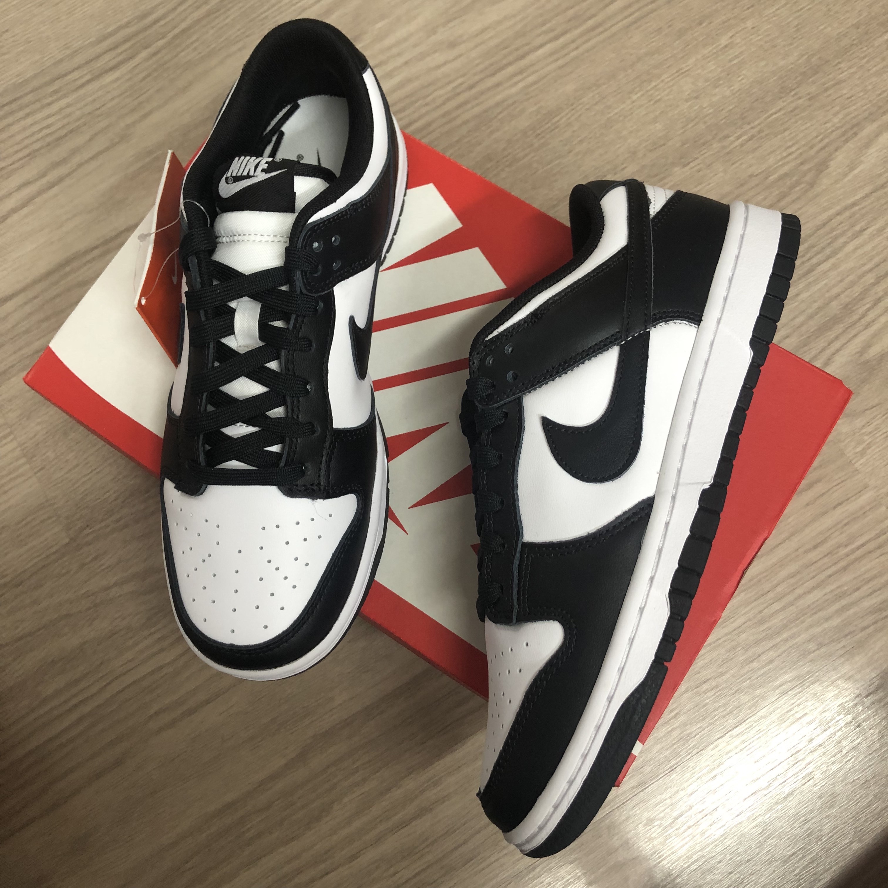 Nike Dunk Low Retro Black 착용 스타일 - 1