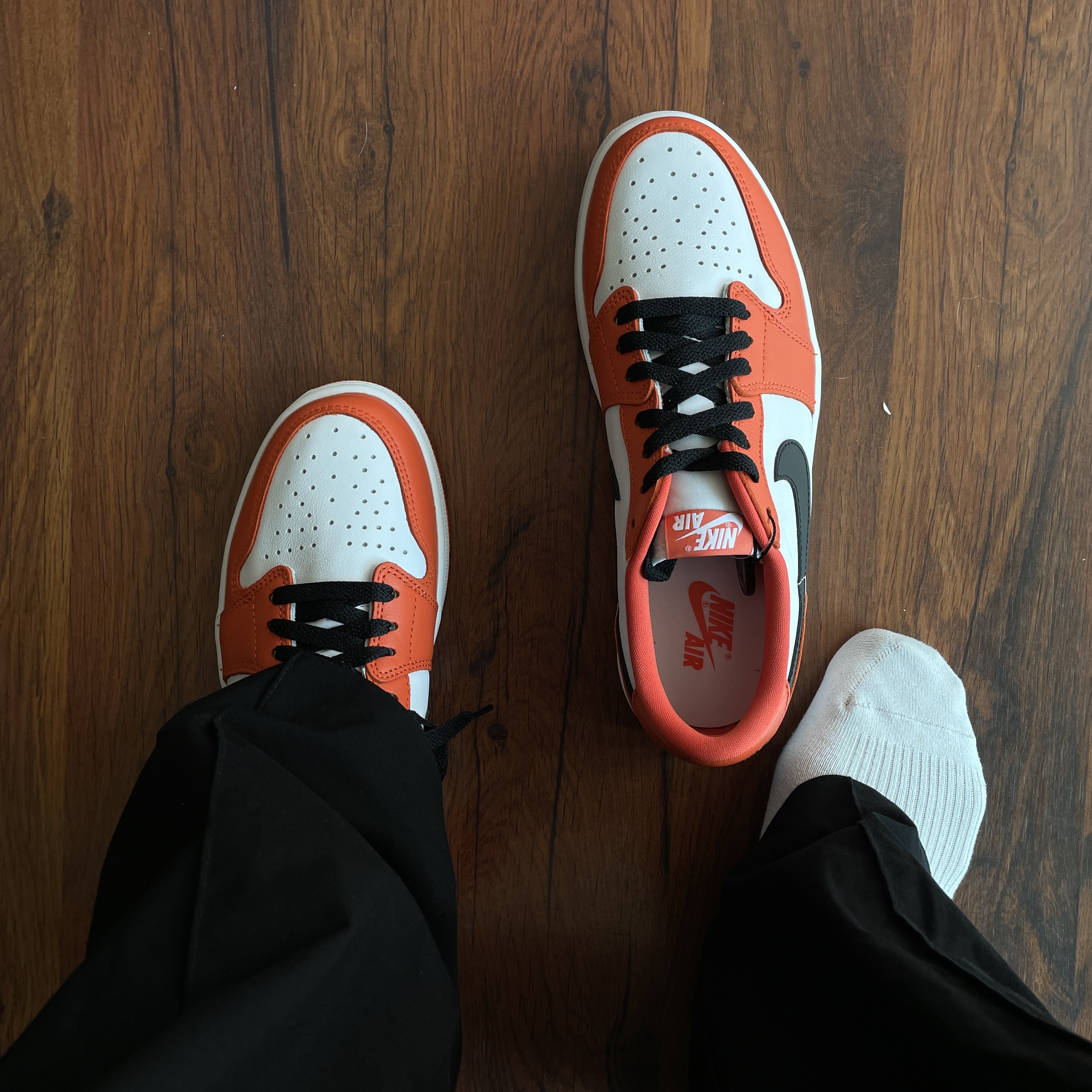 Jordan 1 Low OG Starfish 착용 스타일