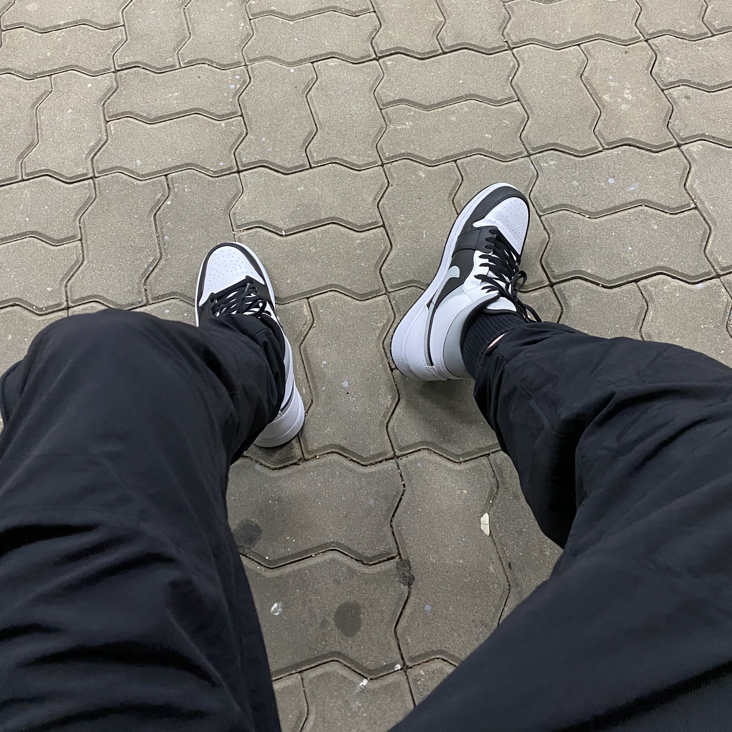 Jordan 1 Mid White Shadow 착용 스타일 - 2
