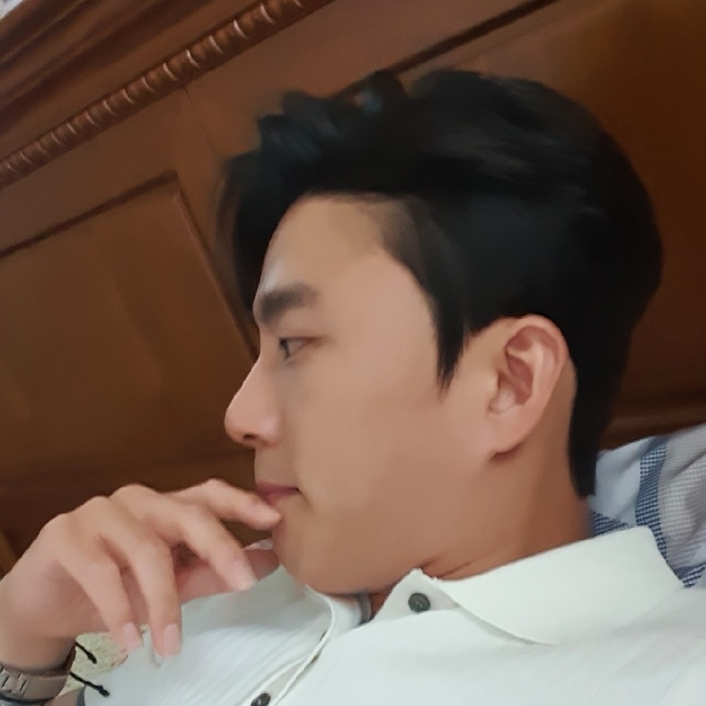 KREAM 프로필 이미지