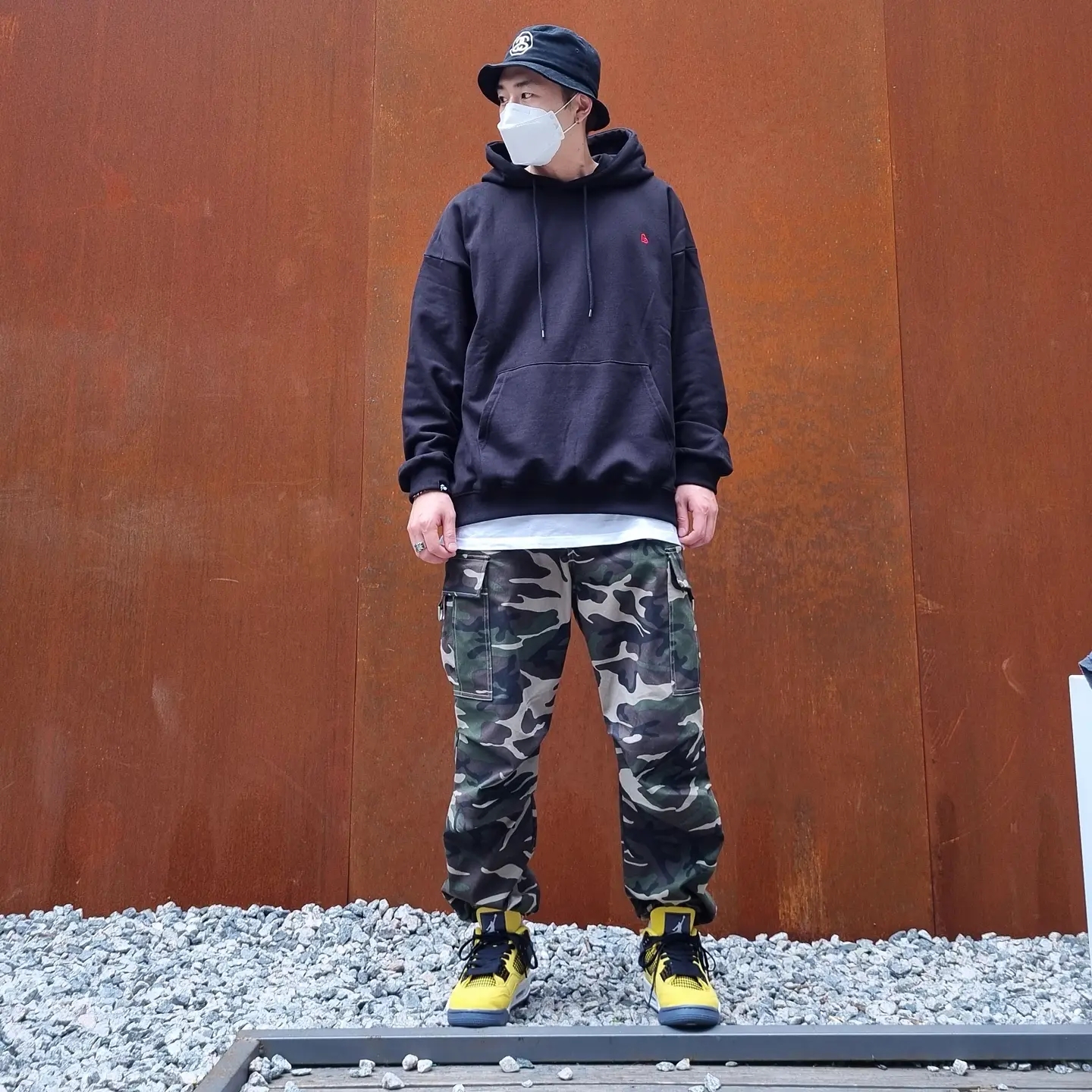 Jordan 4 Retro Tour Yellow 착용 스타일