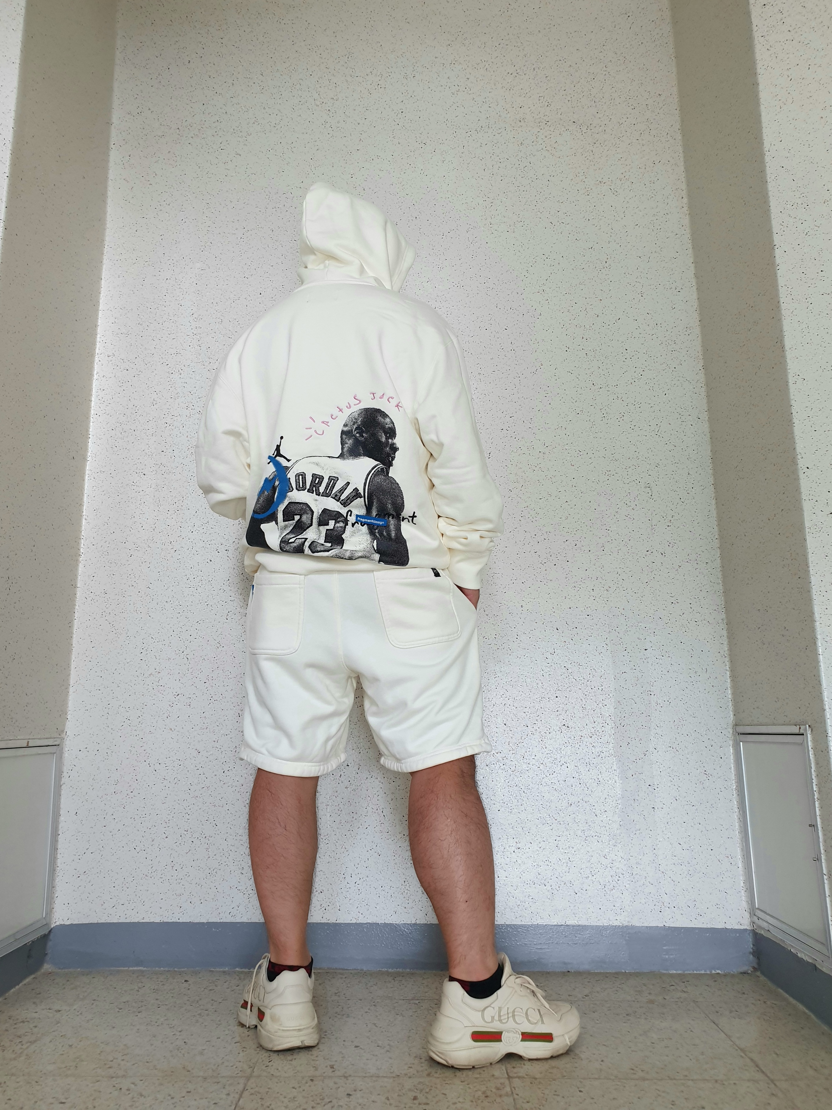 Jordan x Travis Scott x Fragment Hoodie Black (DJ0615-010), Jordan x Travis Scott x Fragment Shorts Black (DJ0617-010) 착용 스타일