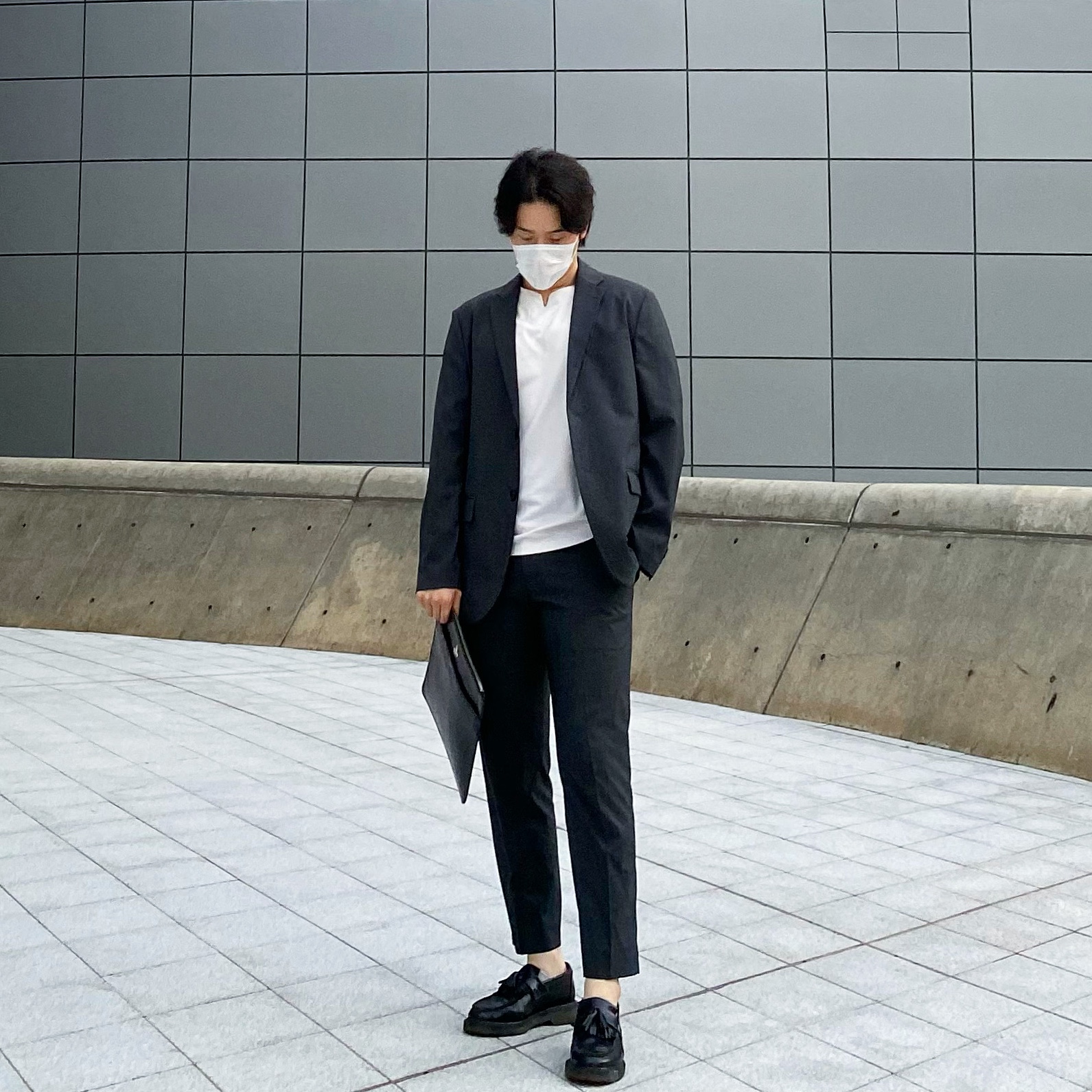 Dr. Martens x Fragment Hollingborn Patent Black 착용 스타일