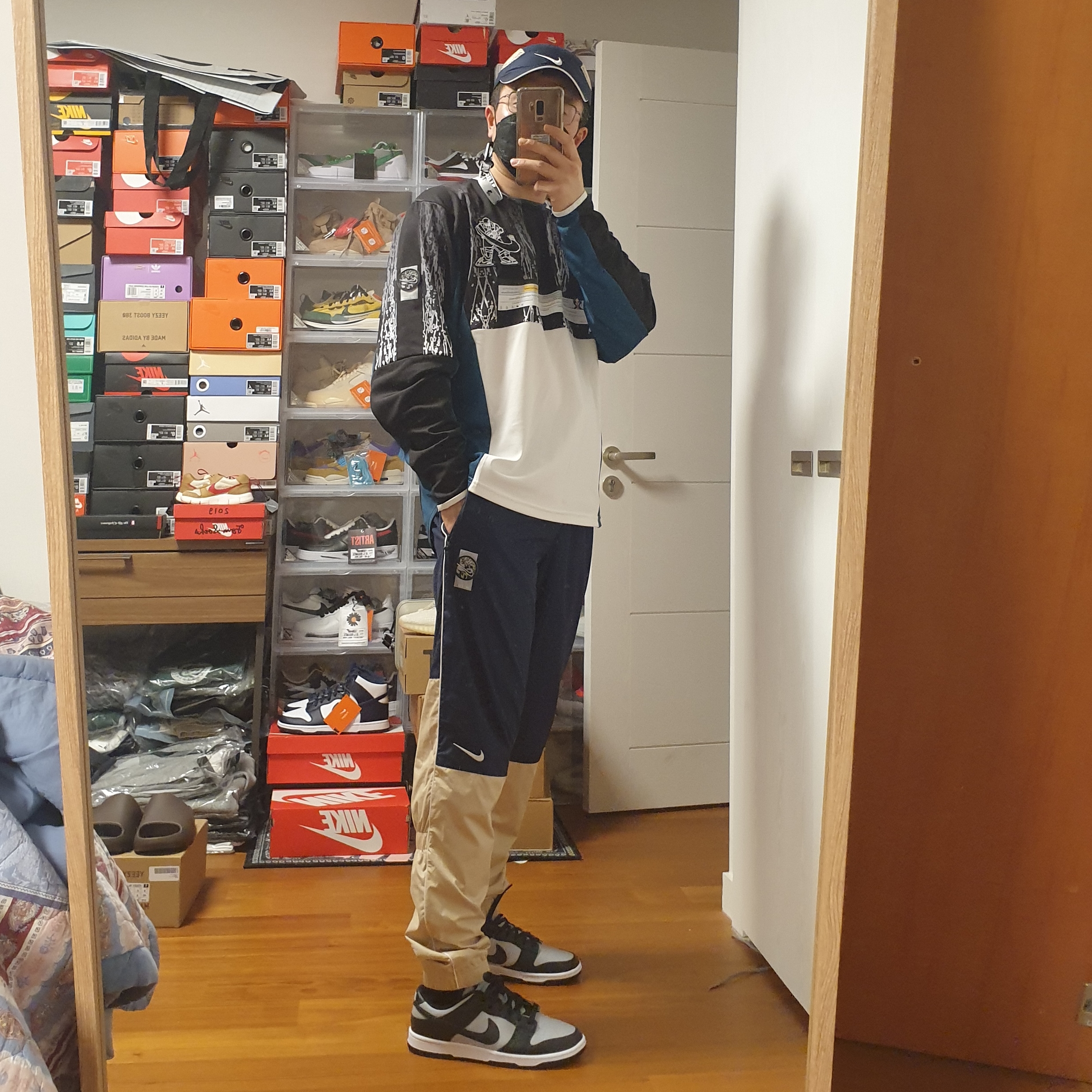 Nike x Cav Empt Track Pants Navy, Nike x Cav Empt Long Sleeve Graphic Shirt Jersey 착용 스타일 - 2