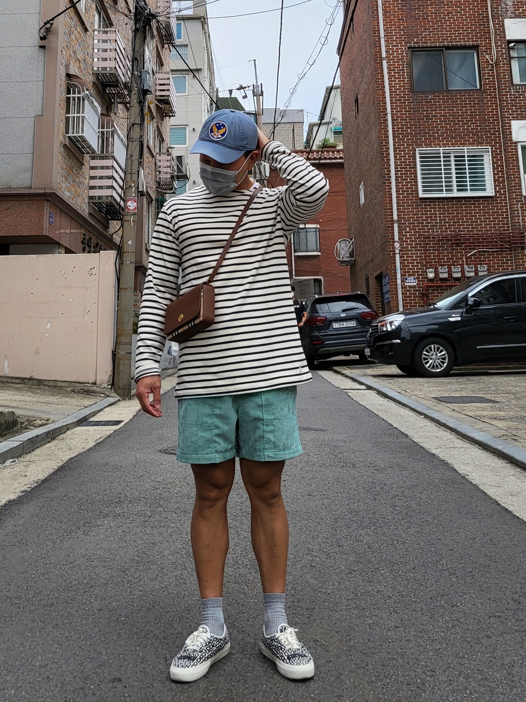 Vans Vault x CDG OG Authentic LX White Black 2018 착용 스타일 - 3
