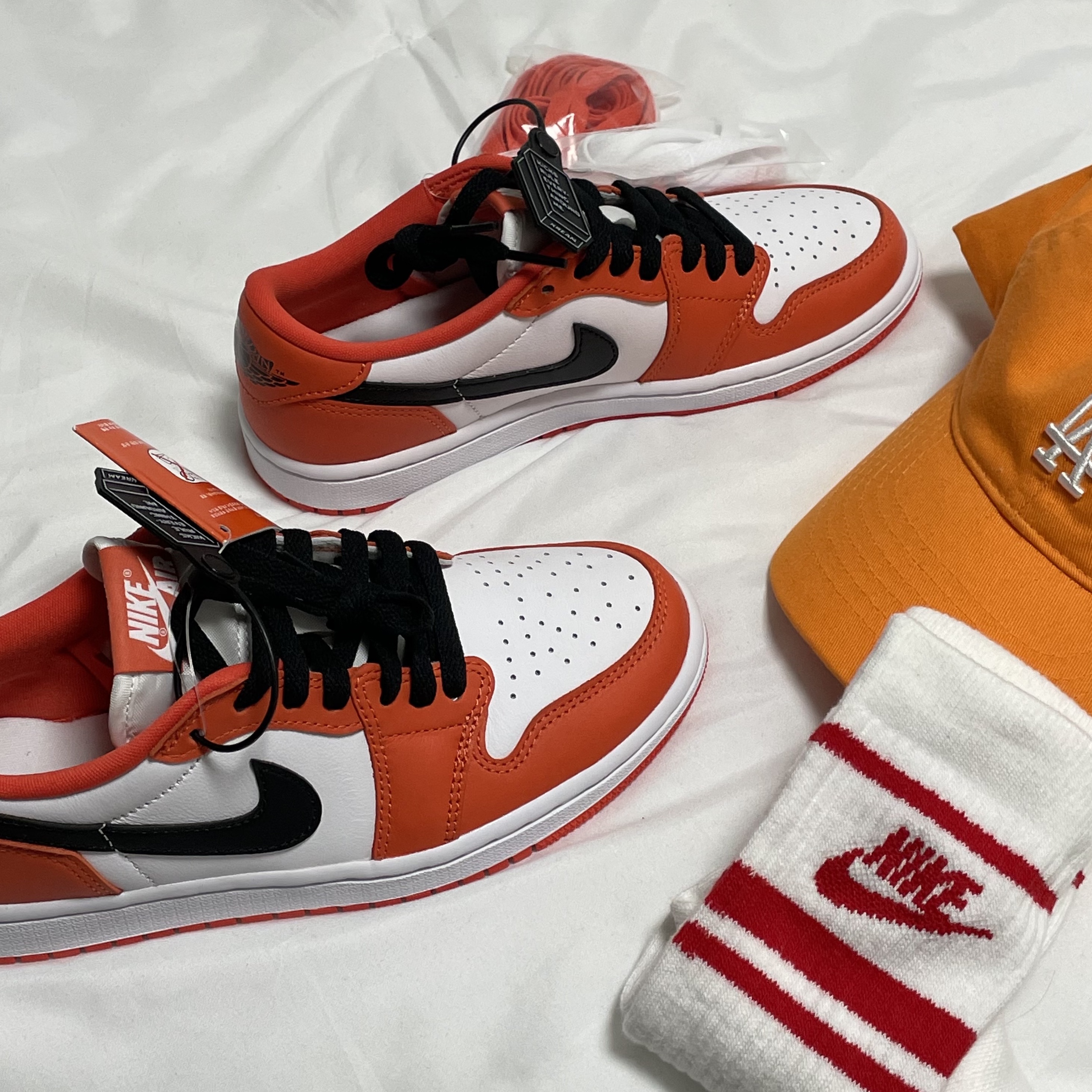Jordan 1 Low OG Starfish, (W) Jordan 1 Low OG Starfish 착용 스타일