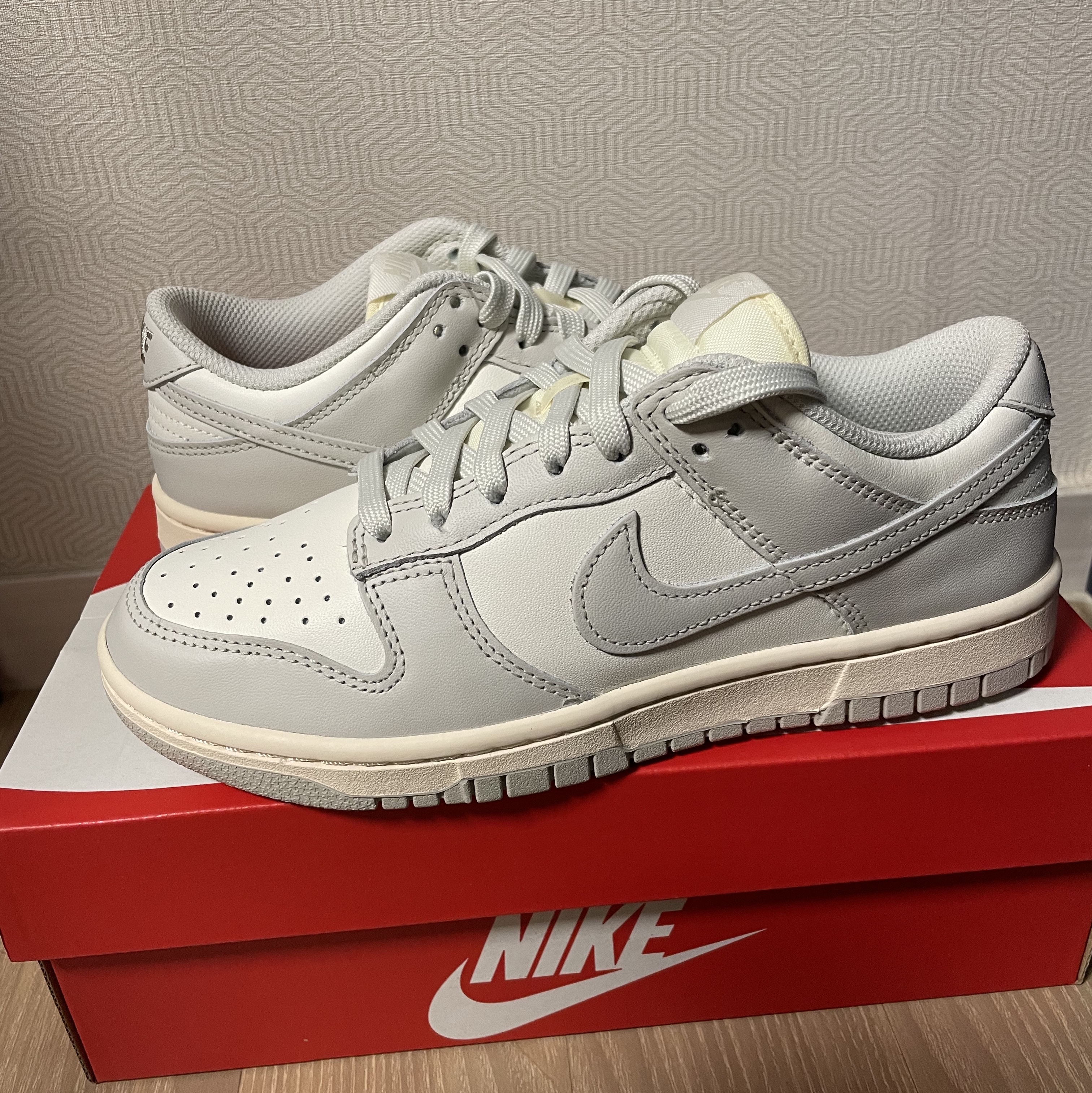 (W) Nike Dunk Low Light Bone 착용 스타일