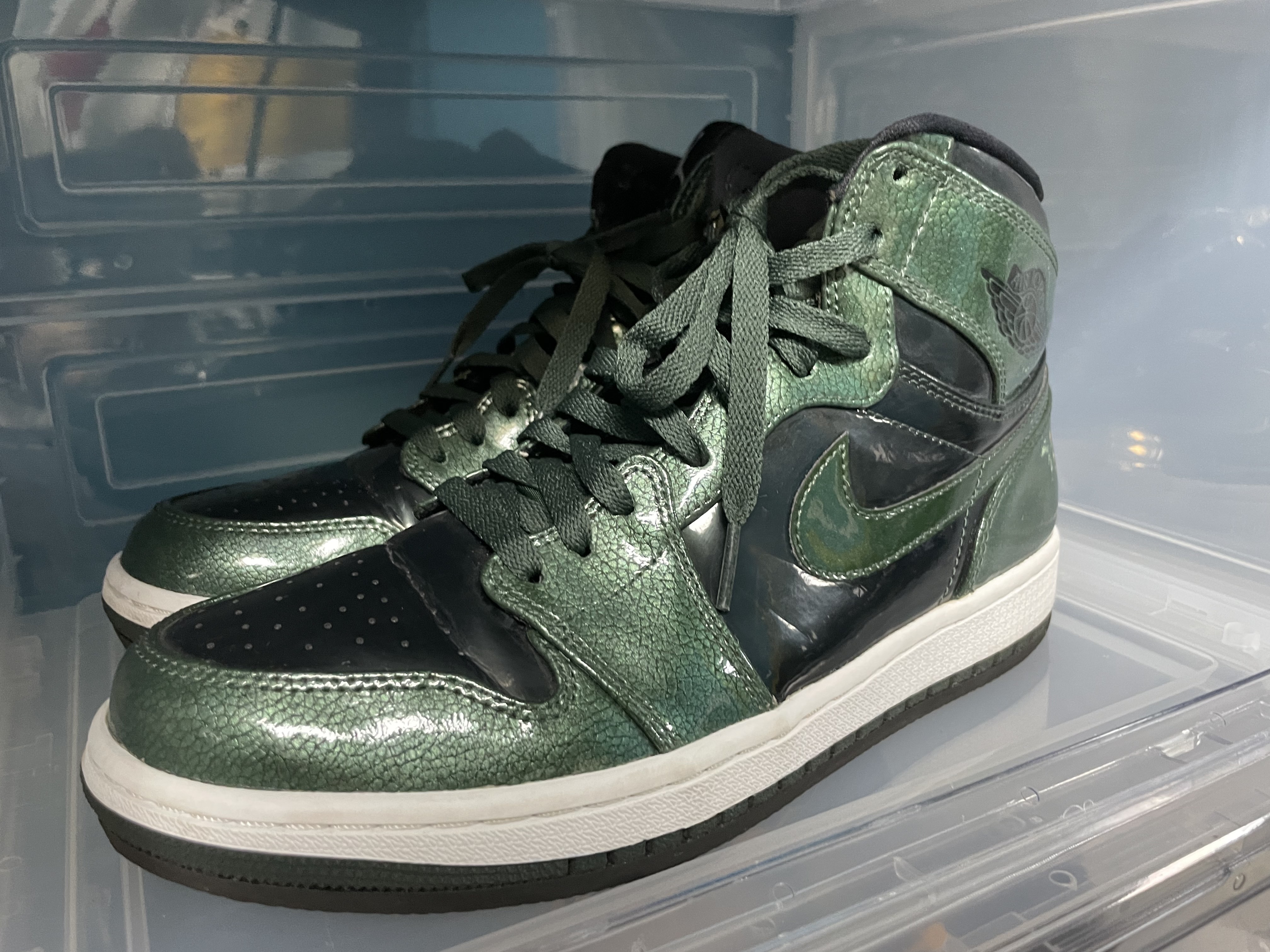 Jordan 1 Retro Grove Green 착용 스타일