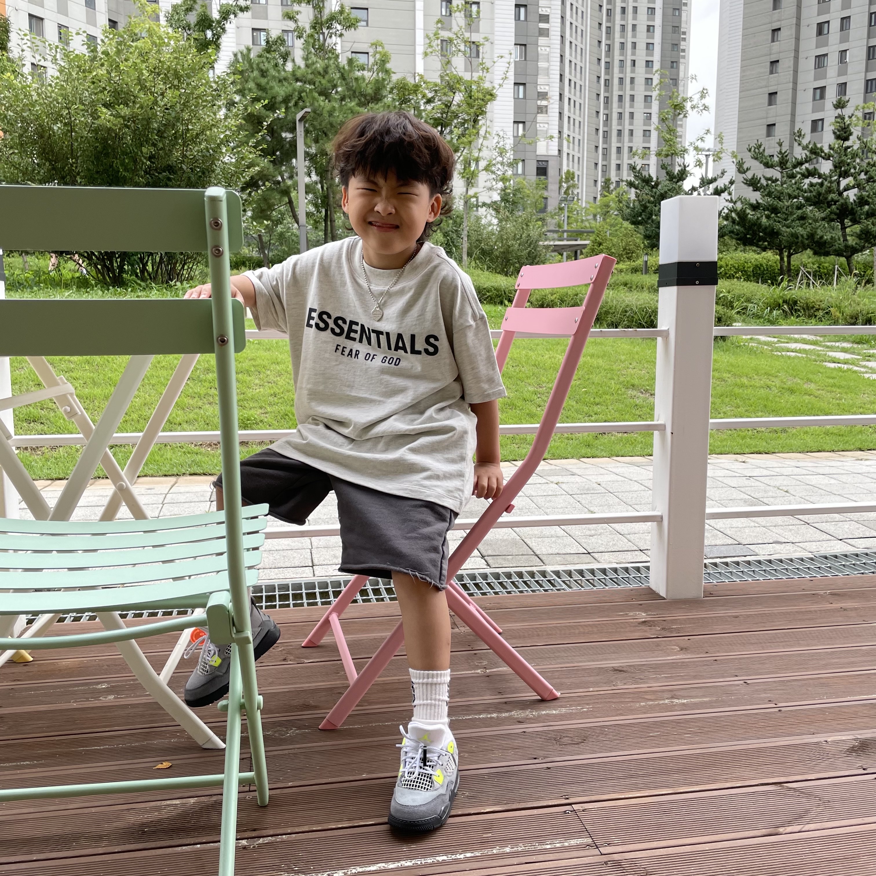 (TD) Jordan 4 Retro SE Neon 95, (Kids) Essentials T-Shirt Oatmeal - 21SS 착용 스타일