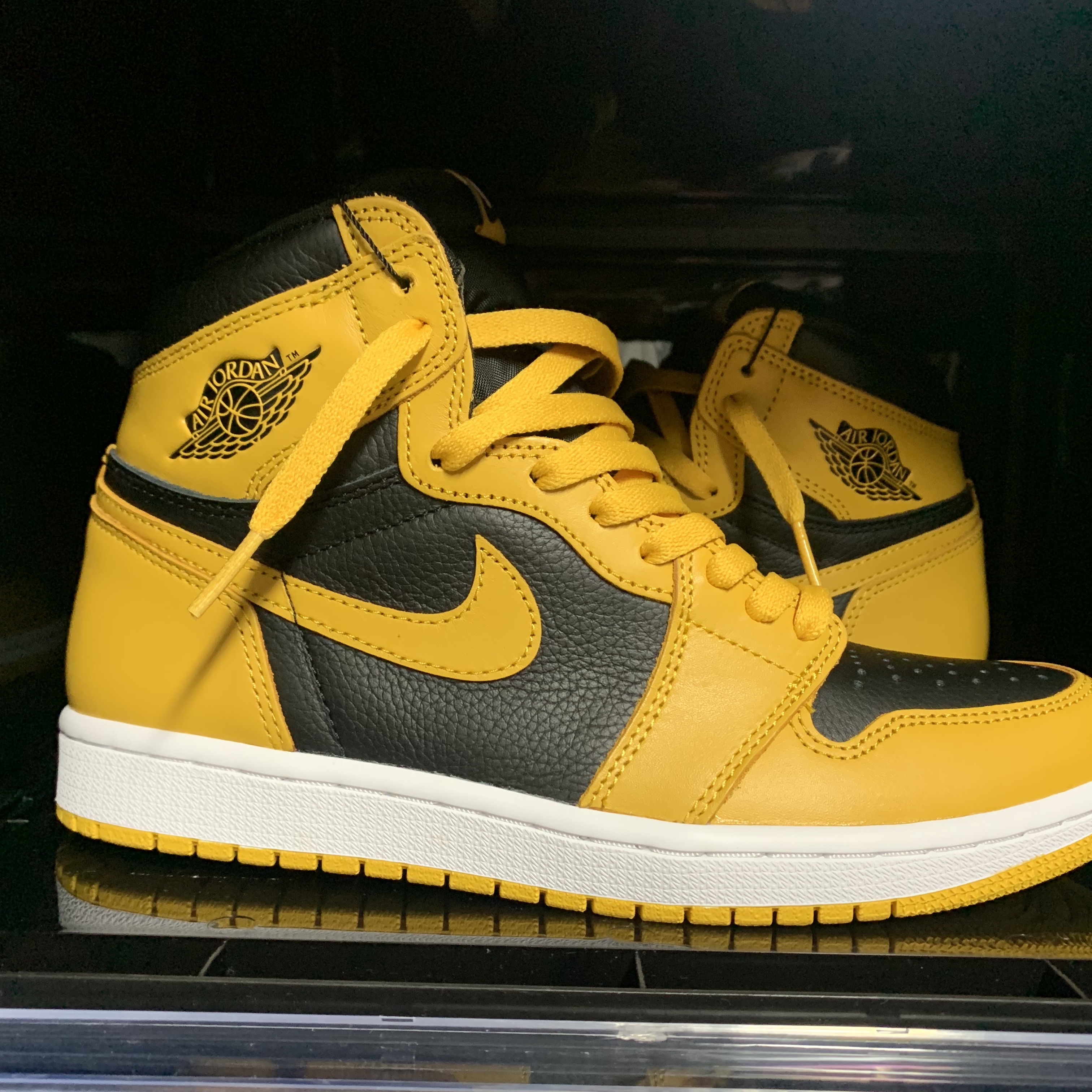 Jordan 1 Retro High OG Pollen 착용 스타일