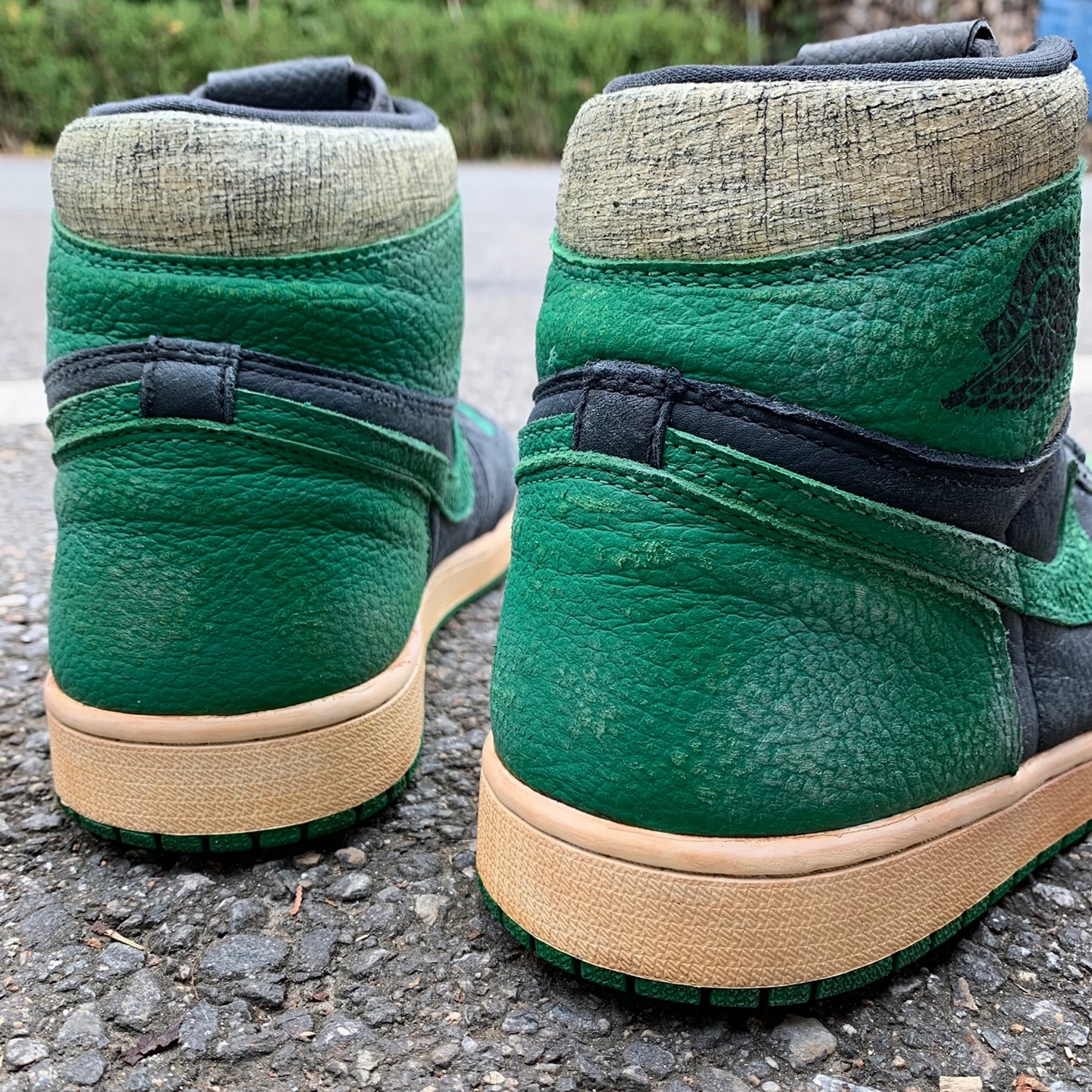 Jordan 1 Retro High OG Pine Green Black 착용 스타일 - 3