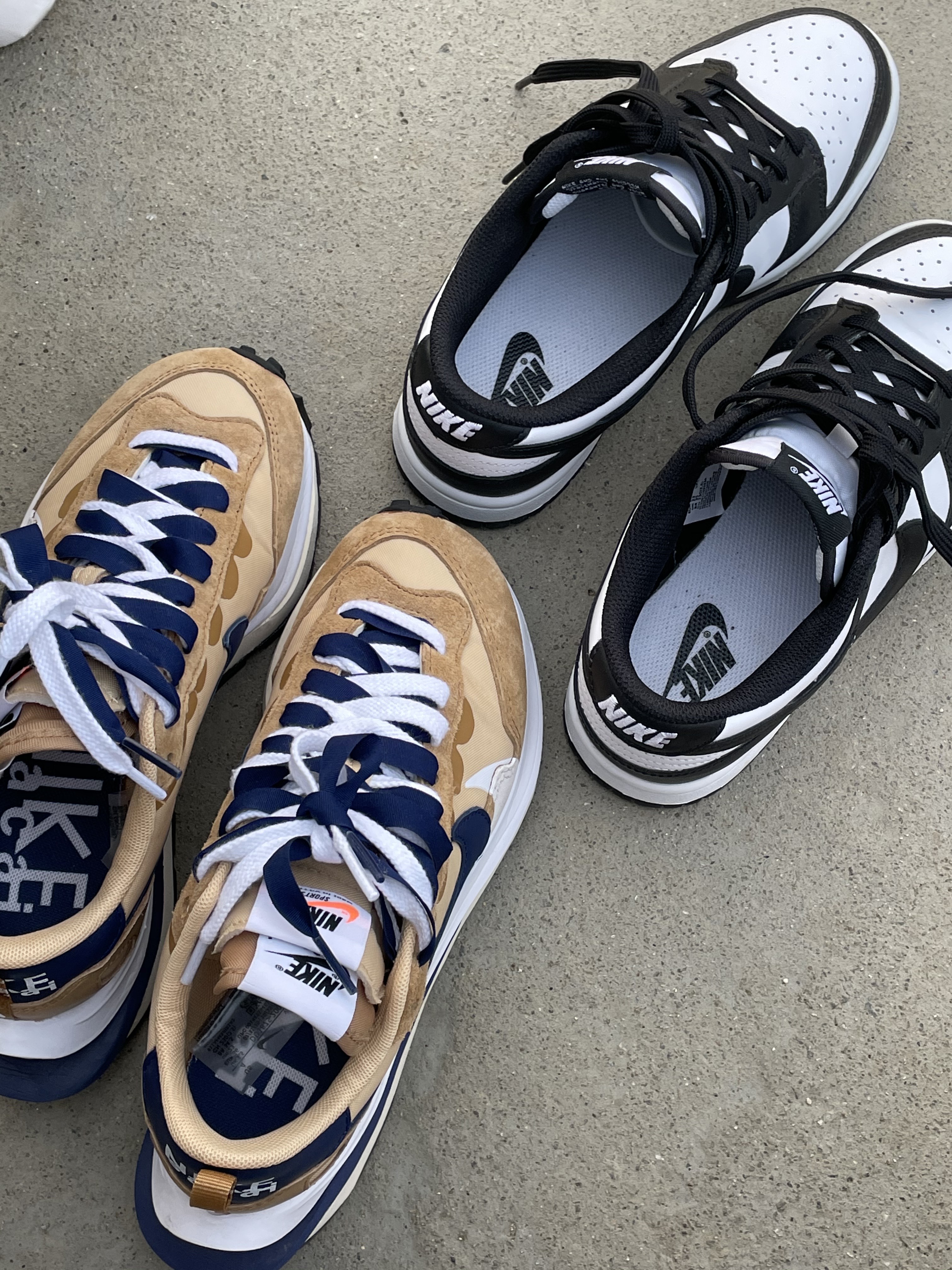 Nike x Sacai VaporWaffle Sesame and Blue Void, (W) Nike Dunk Low Black 착용 스타일