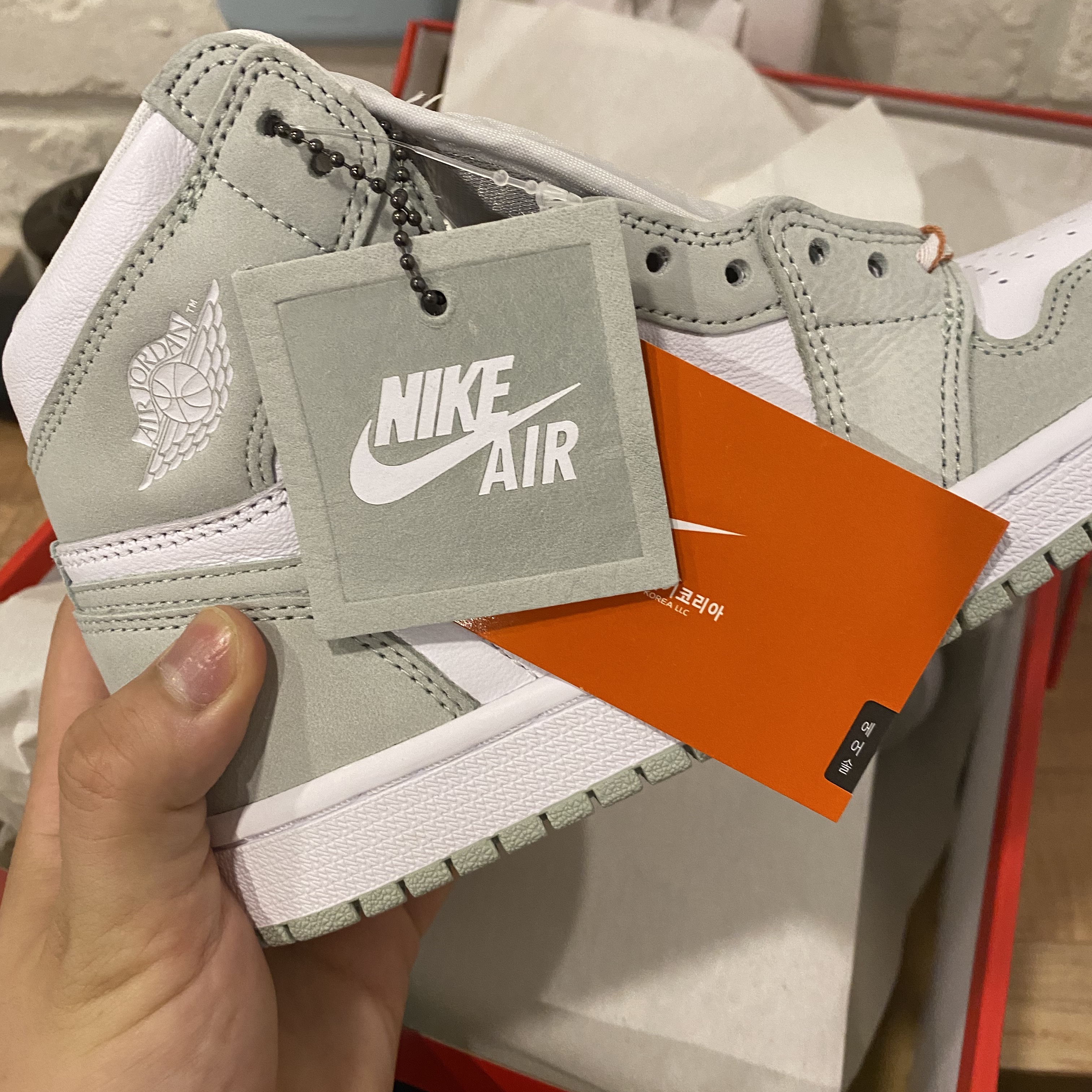 (W) Jordan 1 Retro High OG Seafoam 착용 스타일 - 4