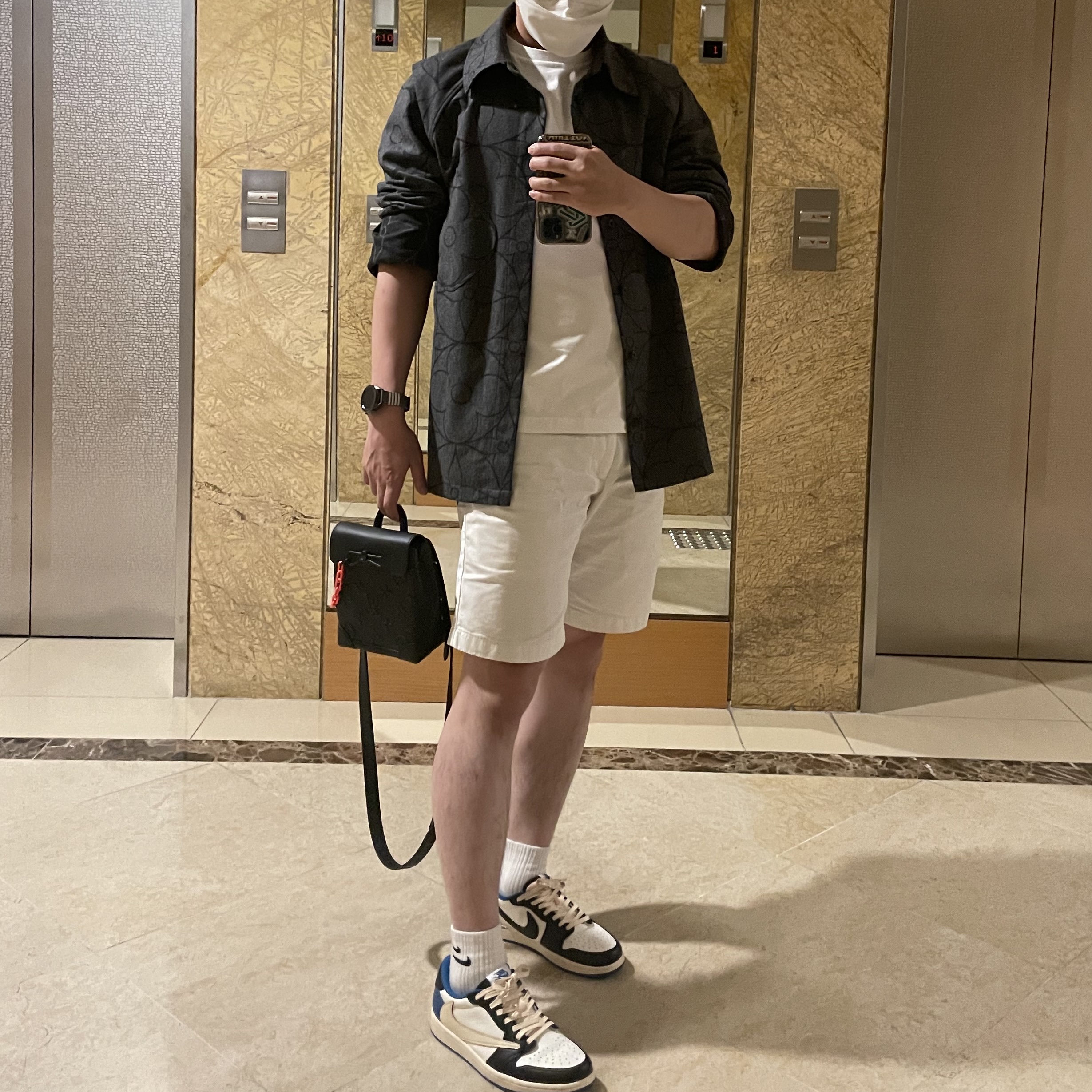Jordan 1 x Travis Scott x Fragment Retro Low OG SP Military Blue 착용 스타일