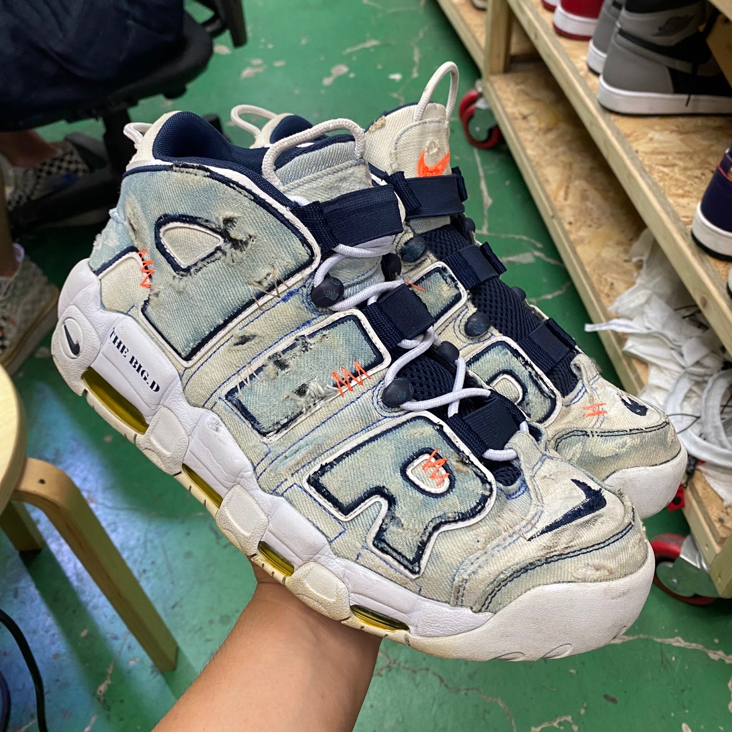 Nike Air More Uptempo 96 Denim 착용 스타일 - 1