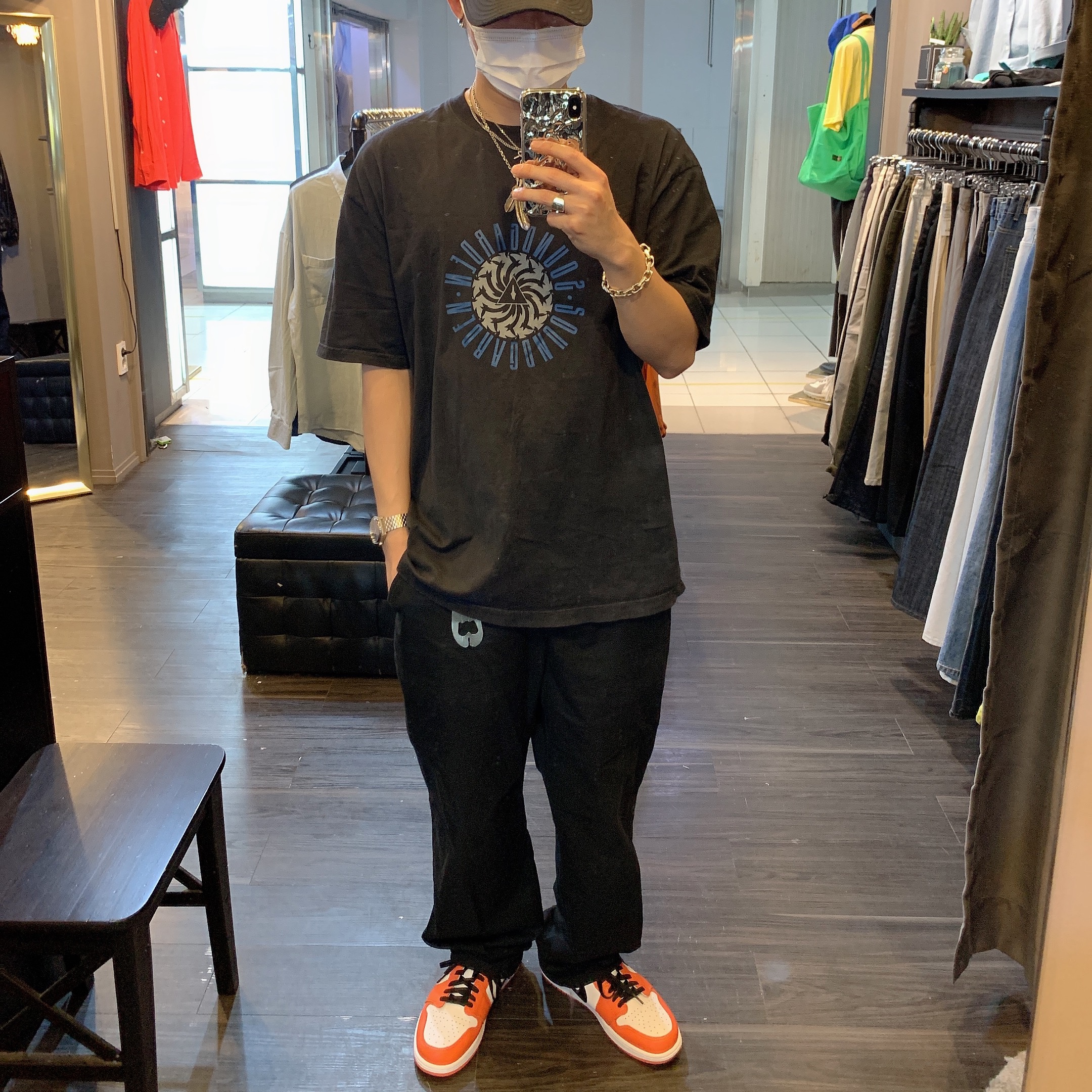 Jordan 1 Low OG Starfish 착용 스타일 - 2