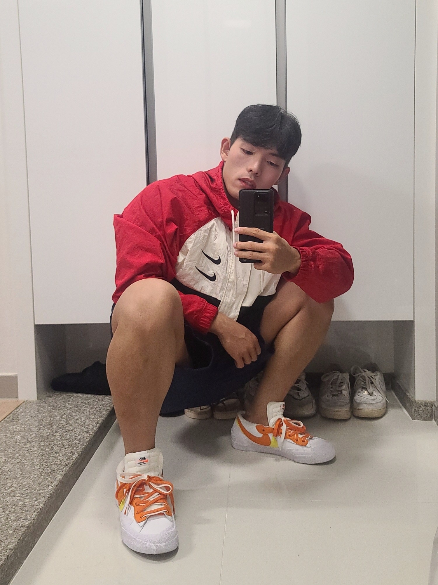 Nike x Sacai Blazer Low Magma Orange 착용 스타일