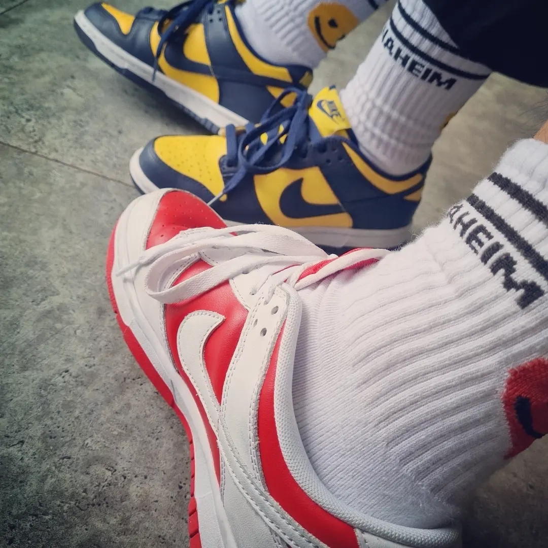 Nike Dunk Low Retro Championship Red, (GS) Nike Dunk Low Varsity Maize 착용 스타일 - 1