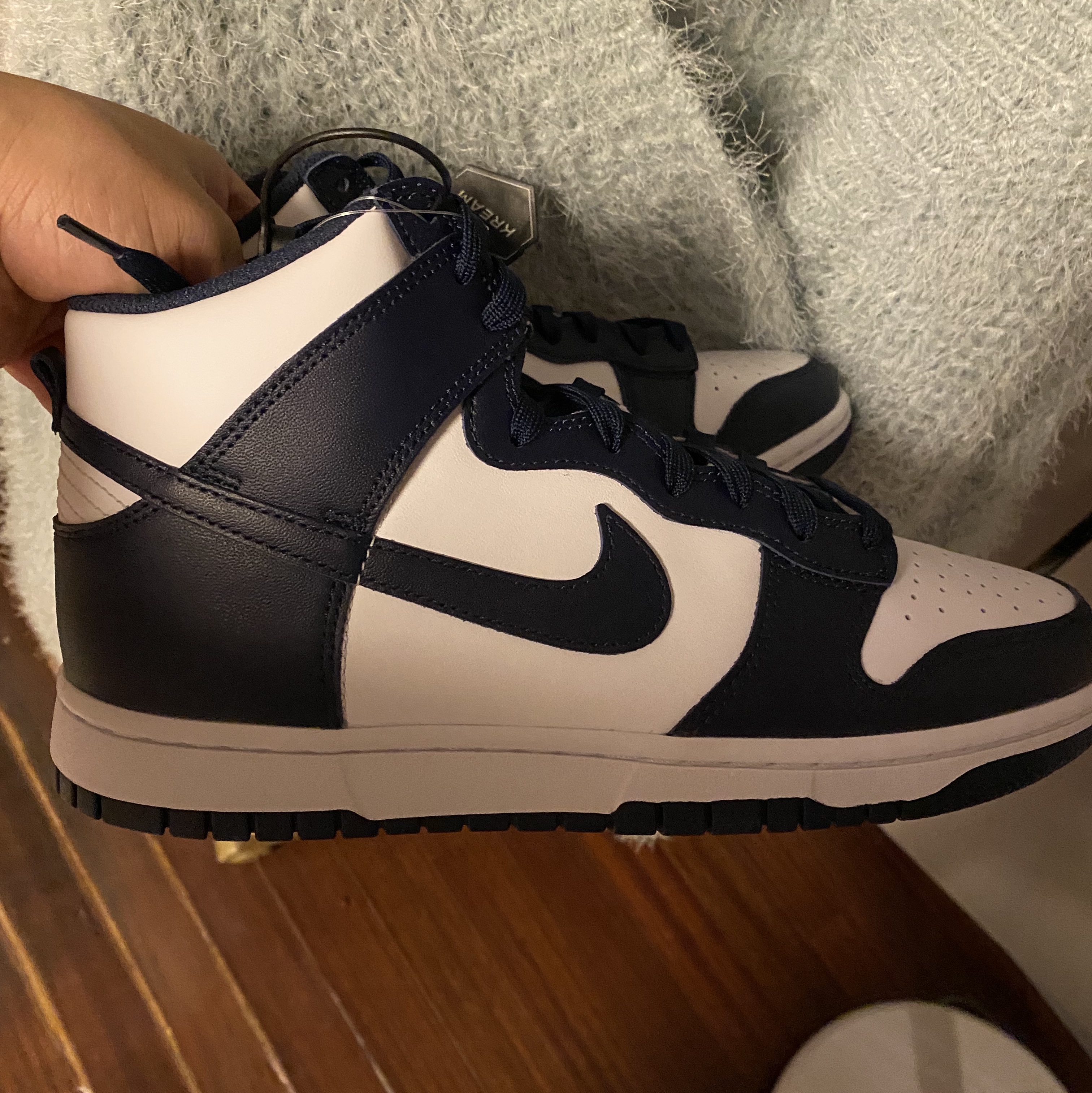 Nike Dunk High Retro Championship Navy 착용 스타일 - 1