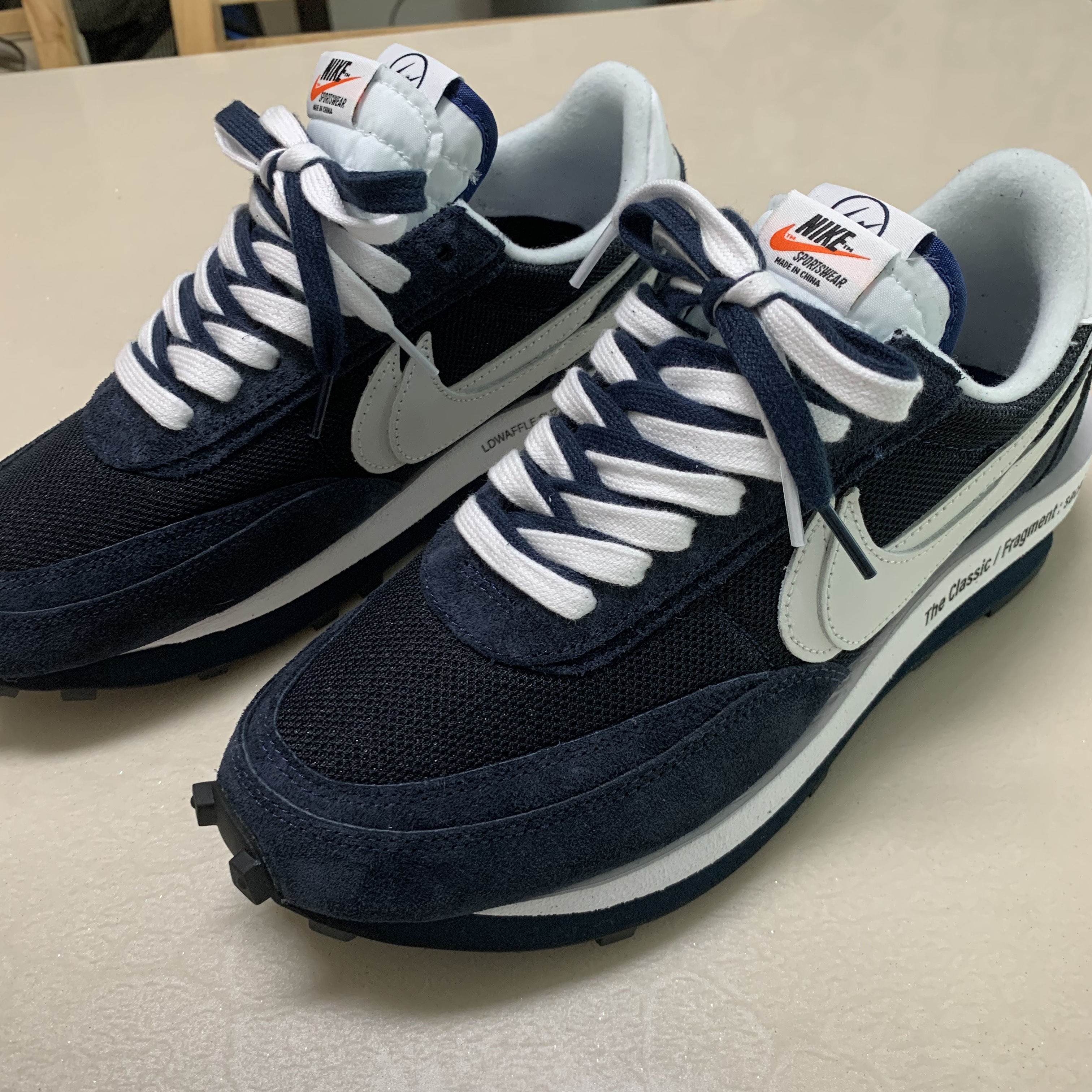 Nike x Sacai x Fragment LDWaffle Blackened Blue 착용 스타일 - 2
