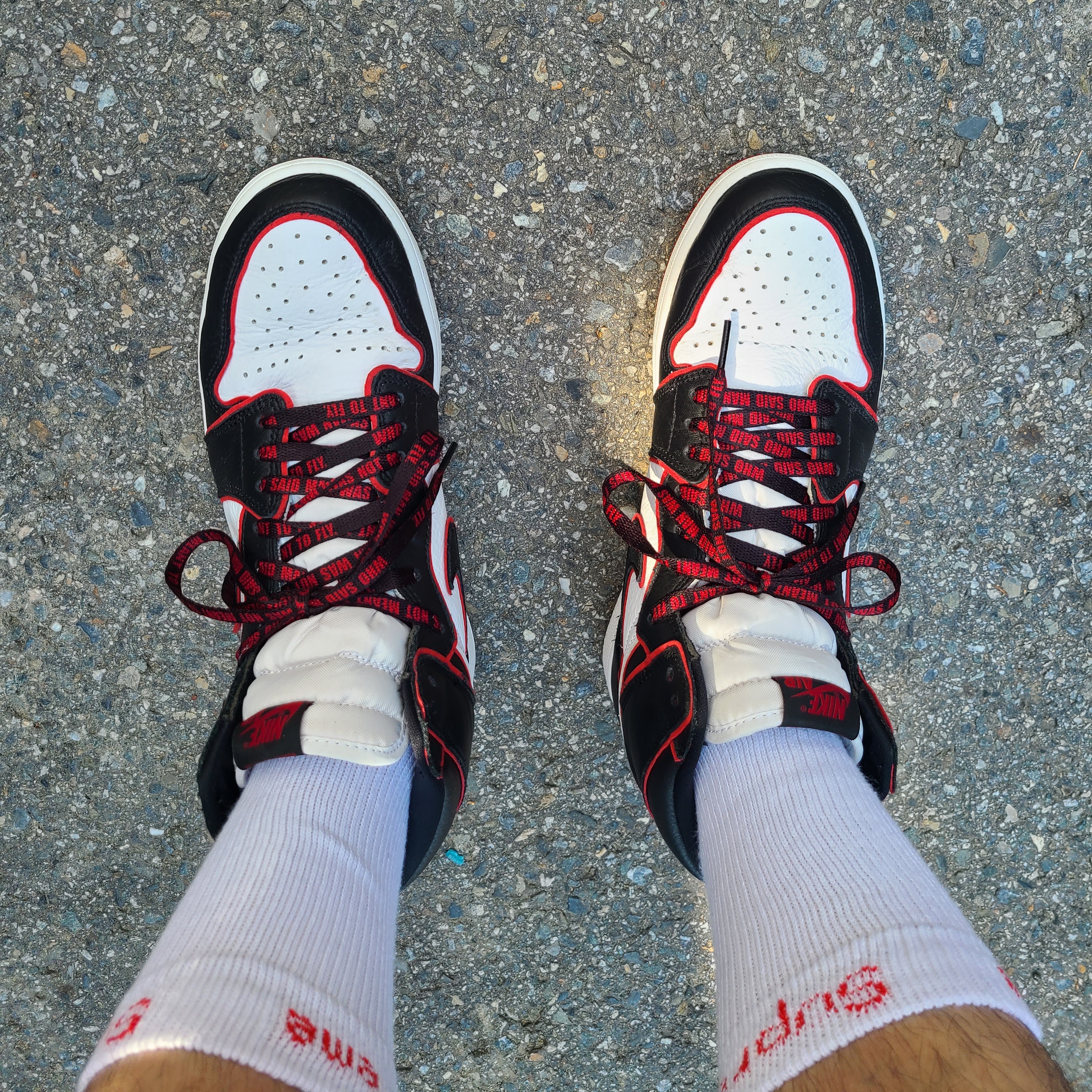 Jordan 1 Retro High OG Bloodline 착용 스타일