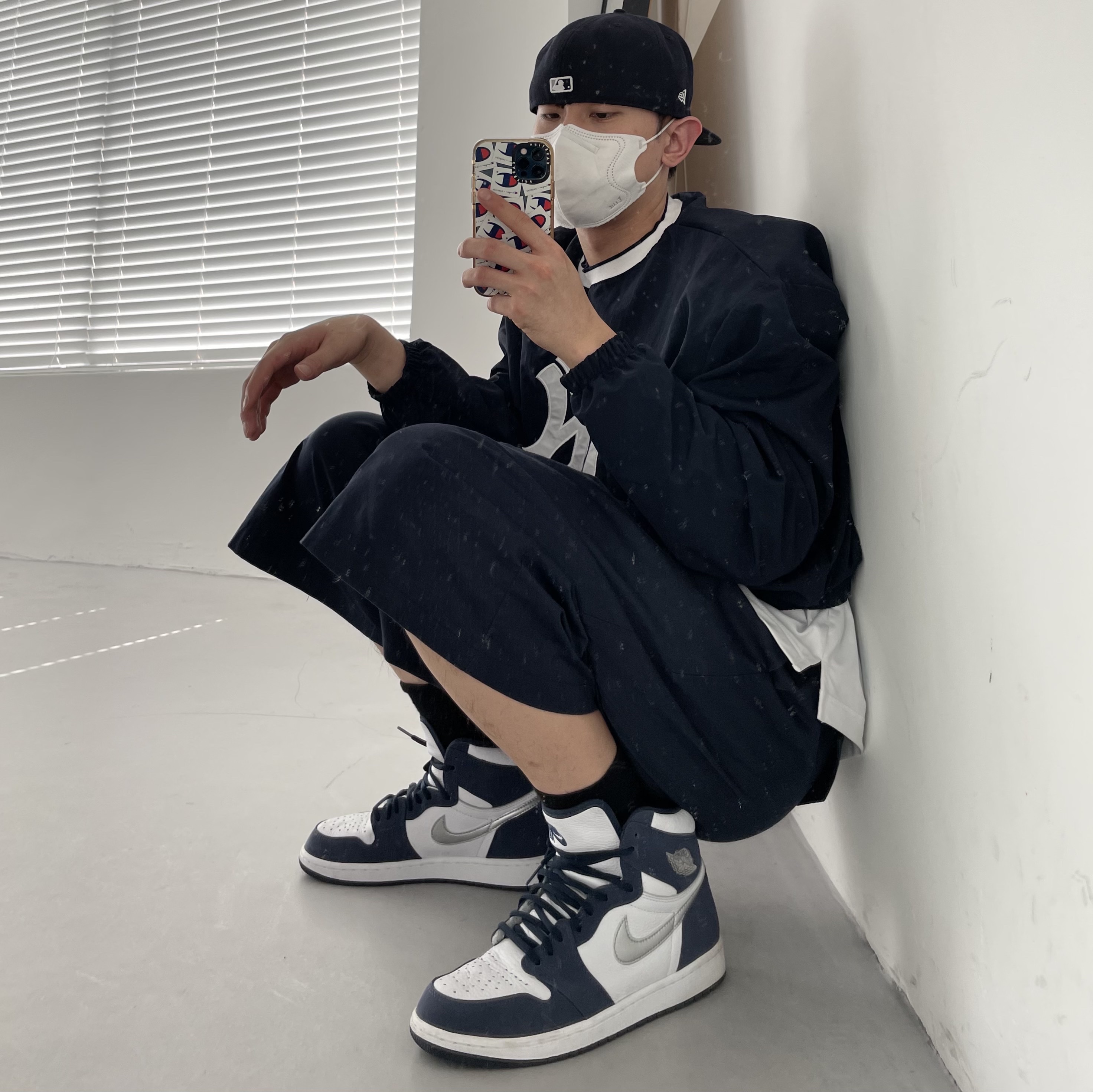 Jordan 1 Retro High OG CO.JP Midnight Navy 착용 스타일