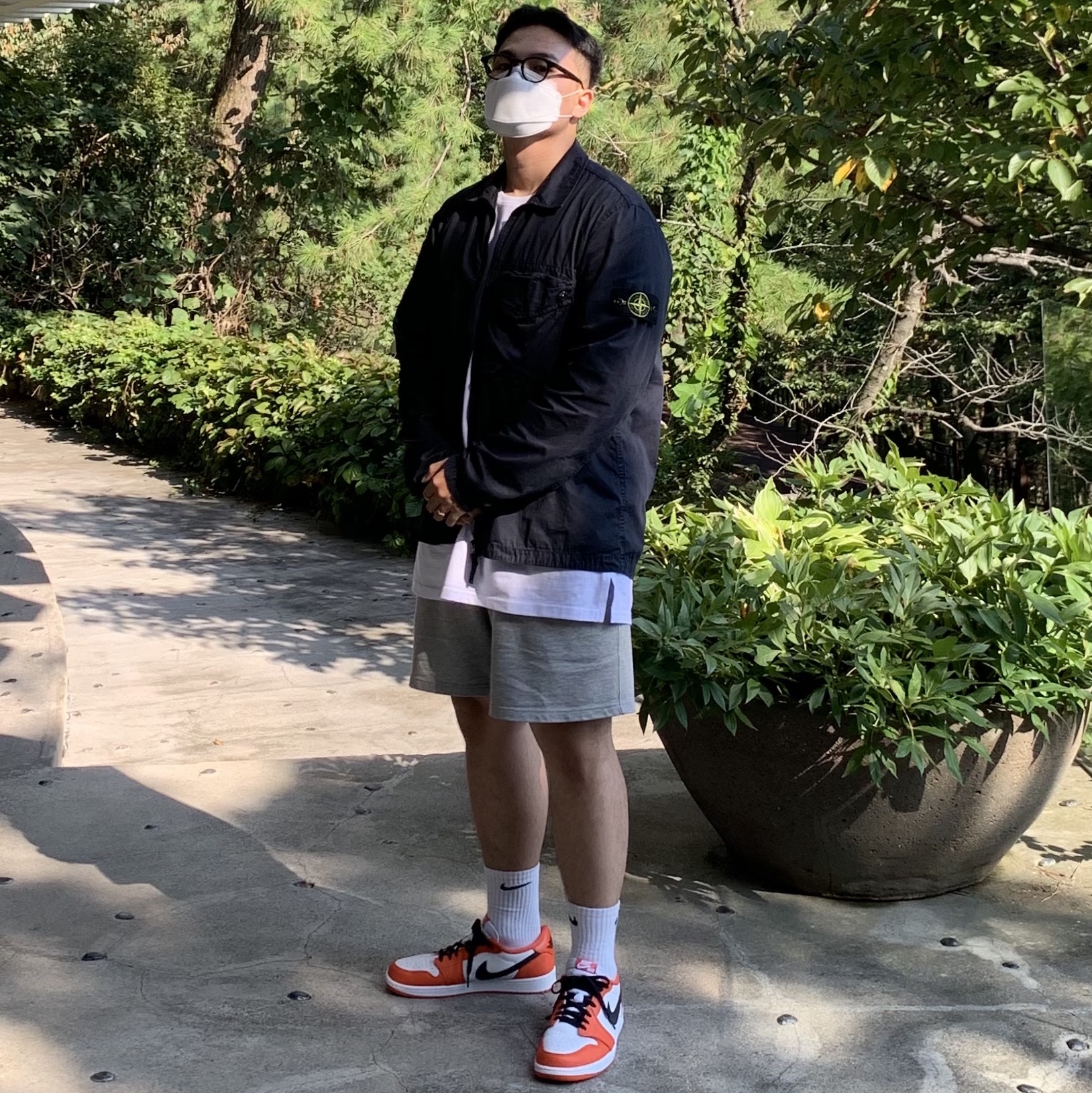 Jordan 1 Low OG Starfish, Stone Island 117WN T.CO+OLD Overshirt Navy Blue - 21SS 착용 스타일
