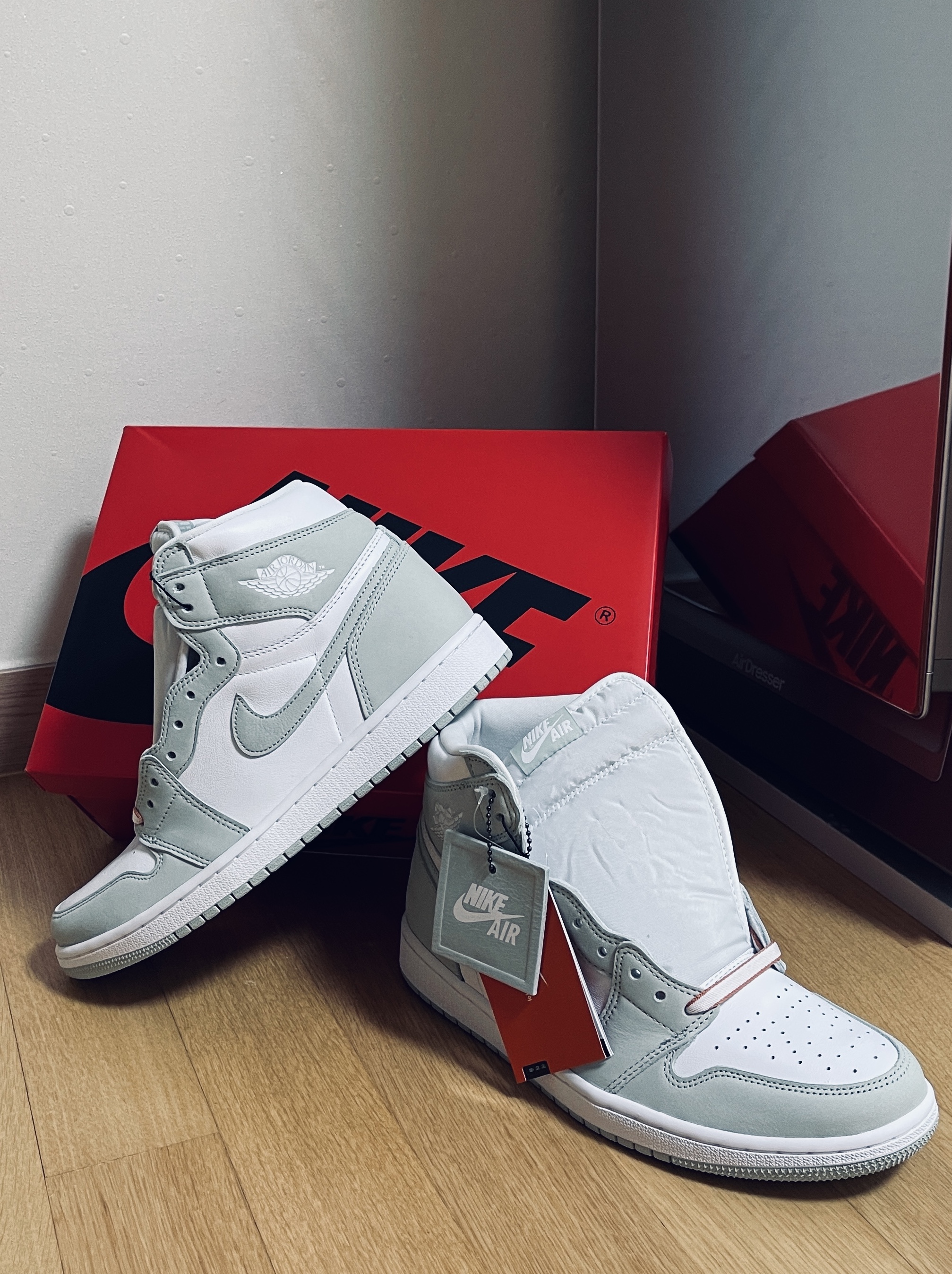 (W) Jordan 1 Retro High OG Seafoam 착용 스타일