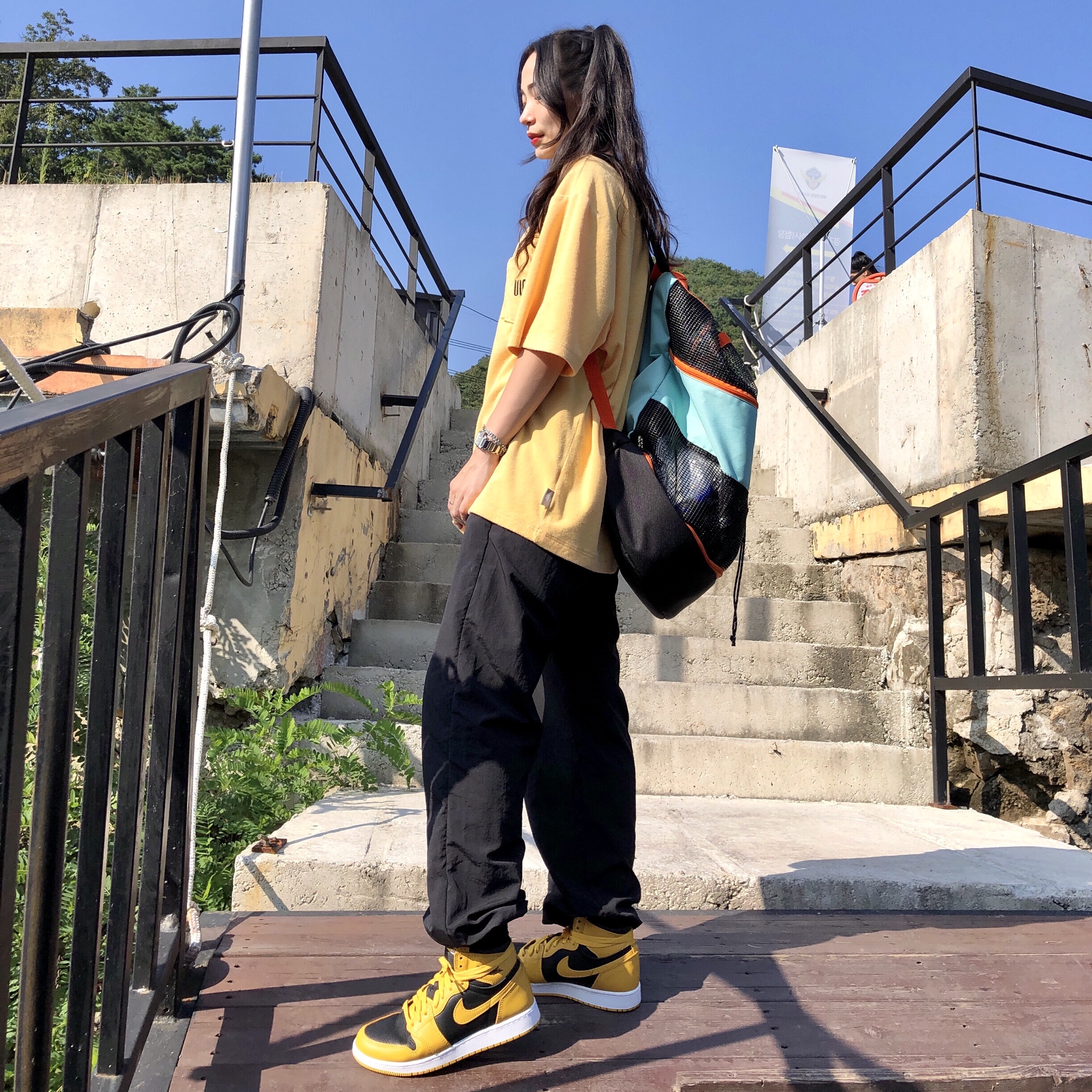 (GS) Jordan 1 Retro High OG Pollen, Jordan 1 Retro High OG Pollen 착용 스타일