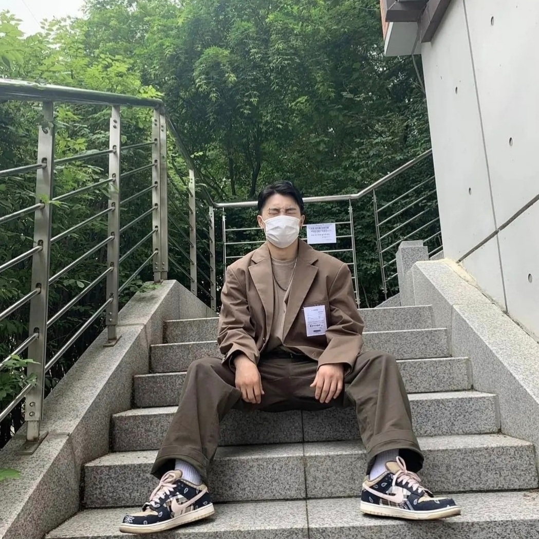 Nike x Travis Scott SB Dunk Low 착용 스타일
