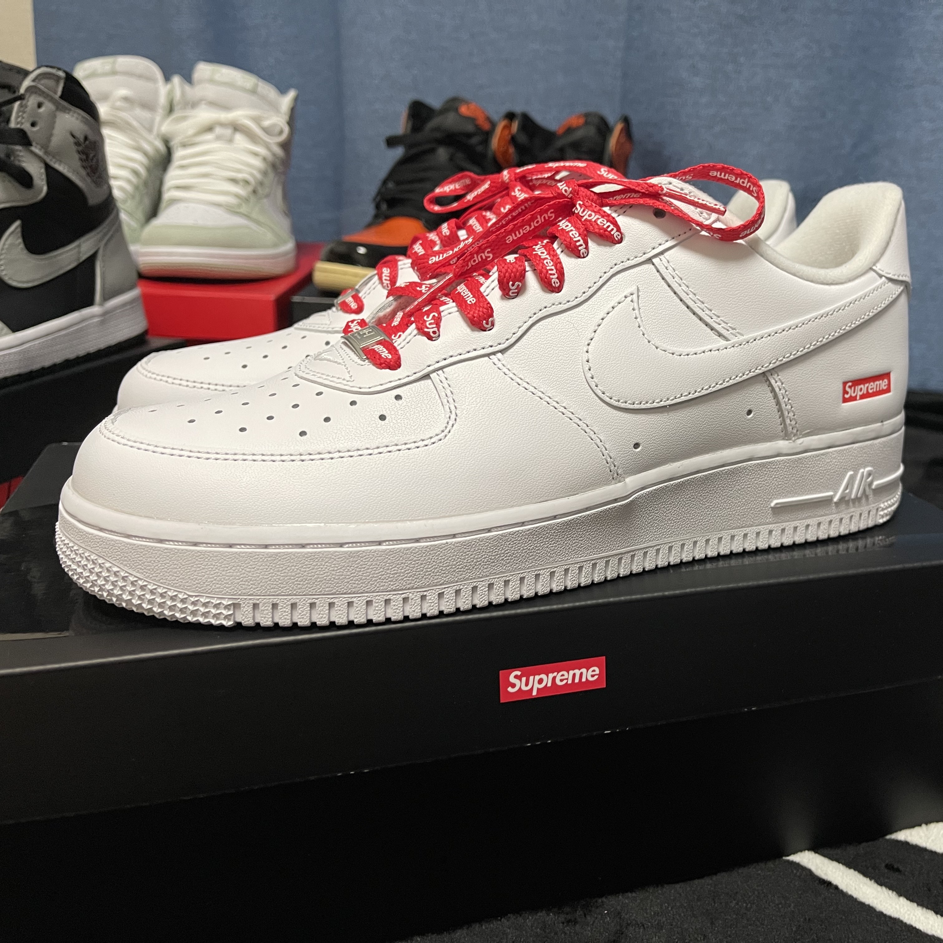Nike x Supreme Air Force 1 Low White 착용 스타일