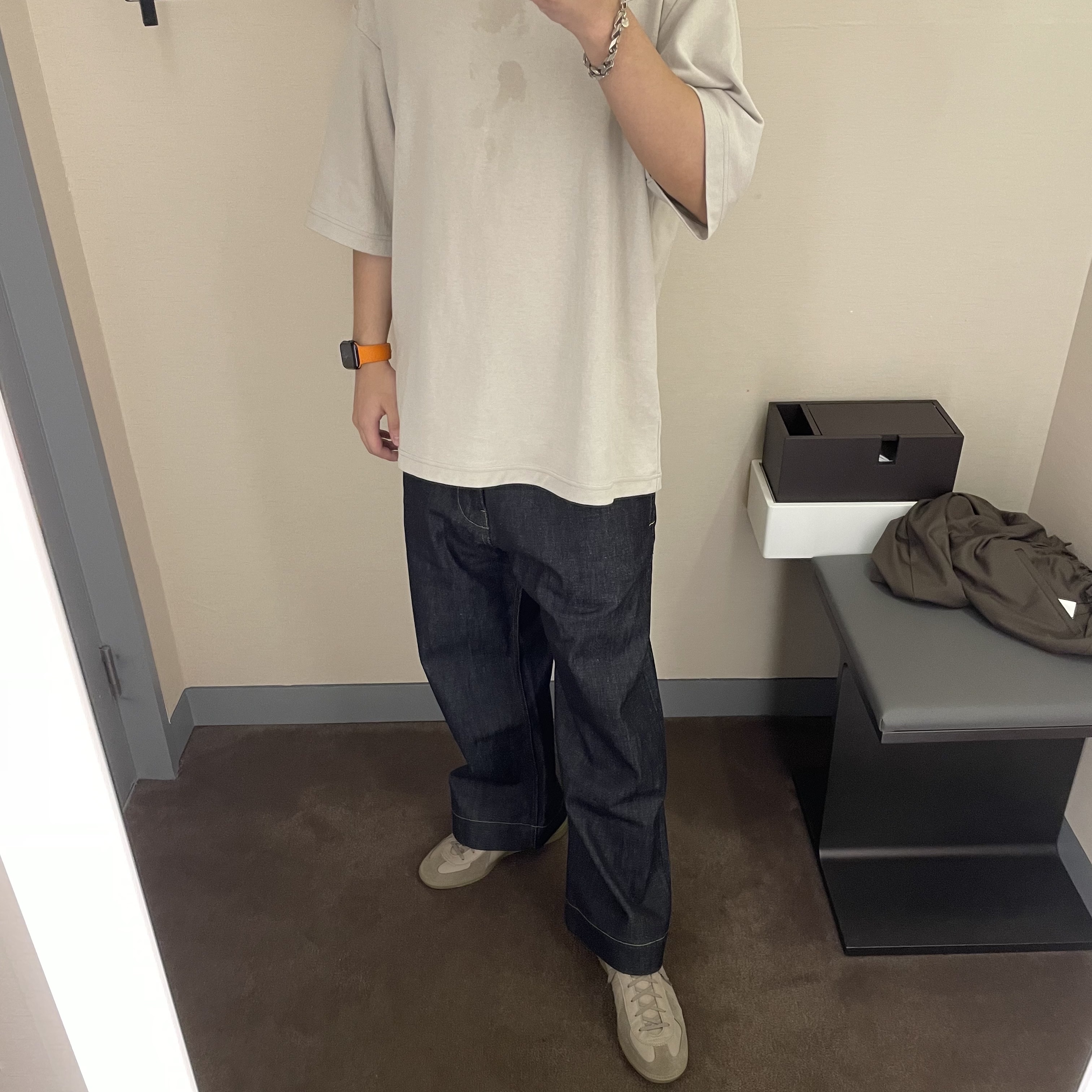 Maison Margiela Calfskin Replica Sneakers 착용 스타일