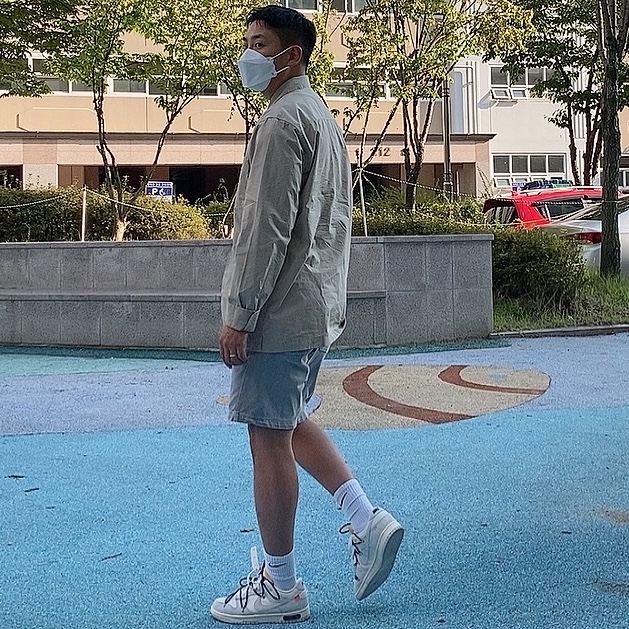 Nike x Off-White Dunk Low The 50 - Lot 18 착용 스타일 - 2