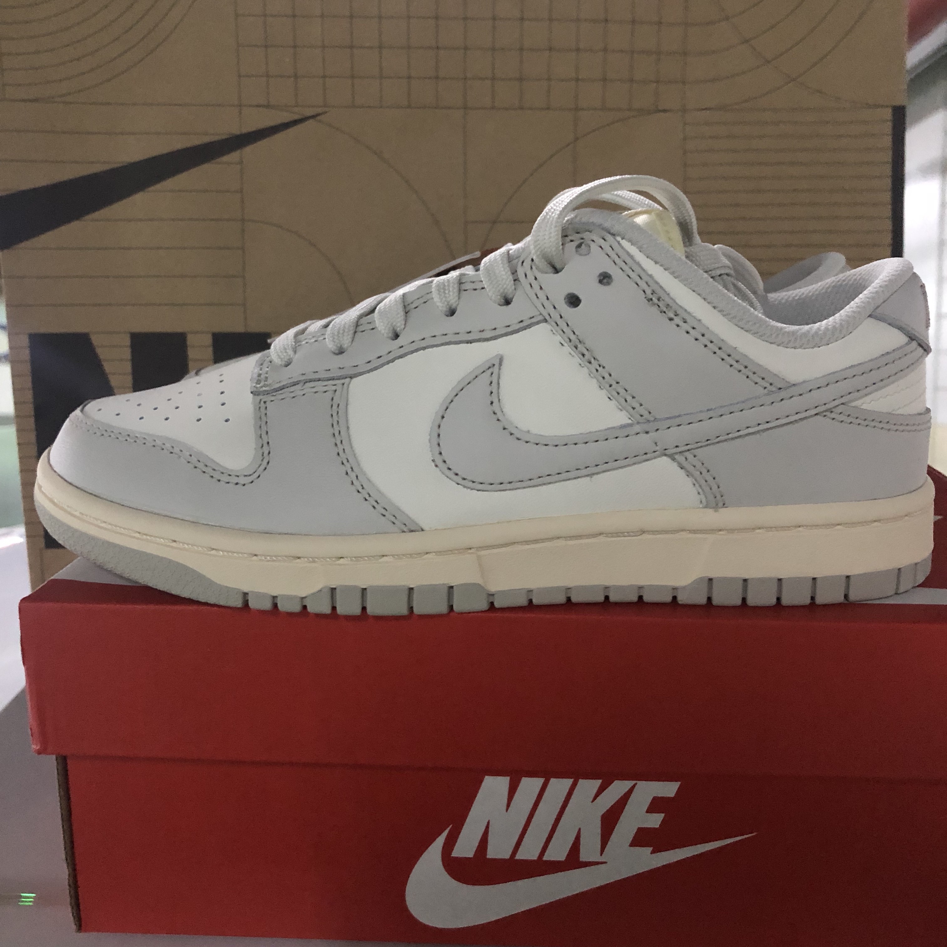 (W) Nike Dunk Low Light Bone 착용 스타일